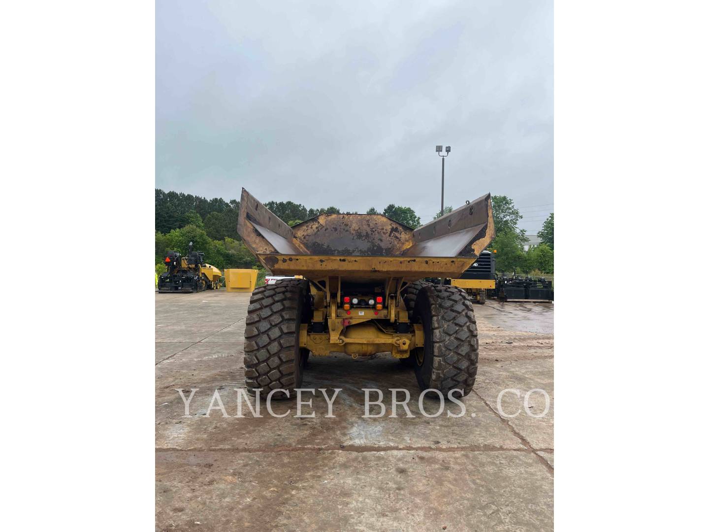 2019 Caterpillar 745 Articulated Truck