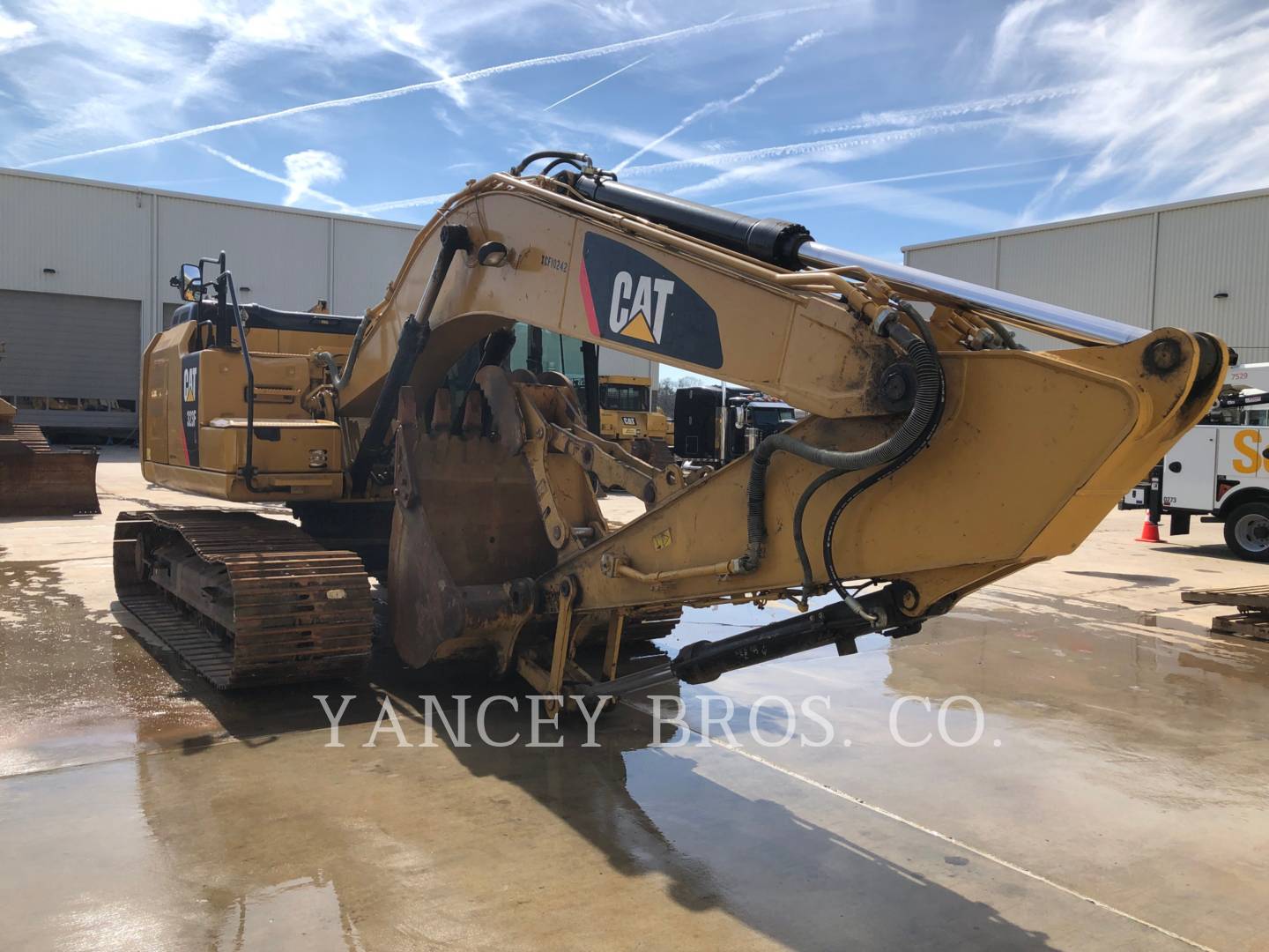 2017 Caterpillar 323FL Excavator