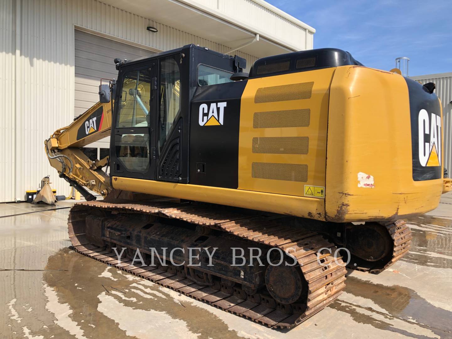 2017 Caterpillar 323FL Excavator