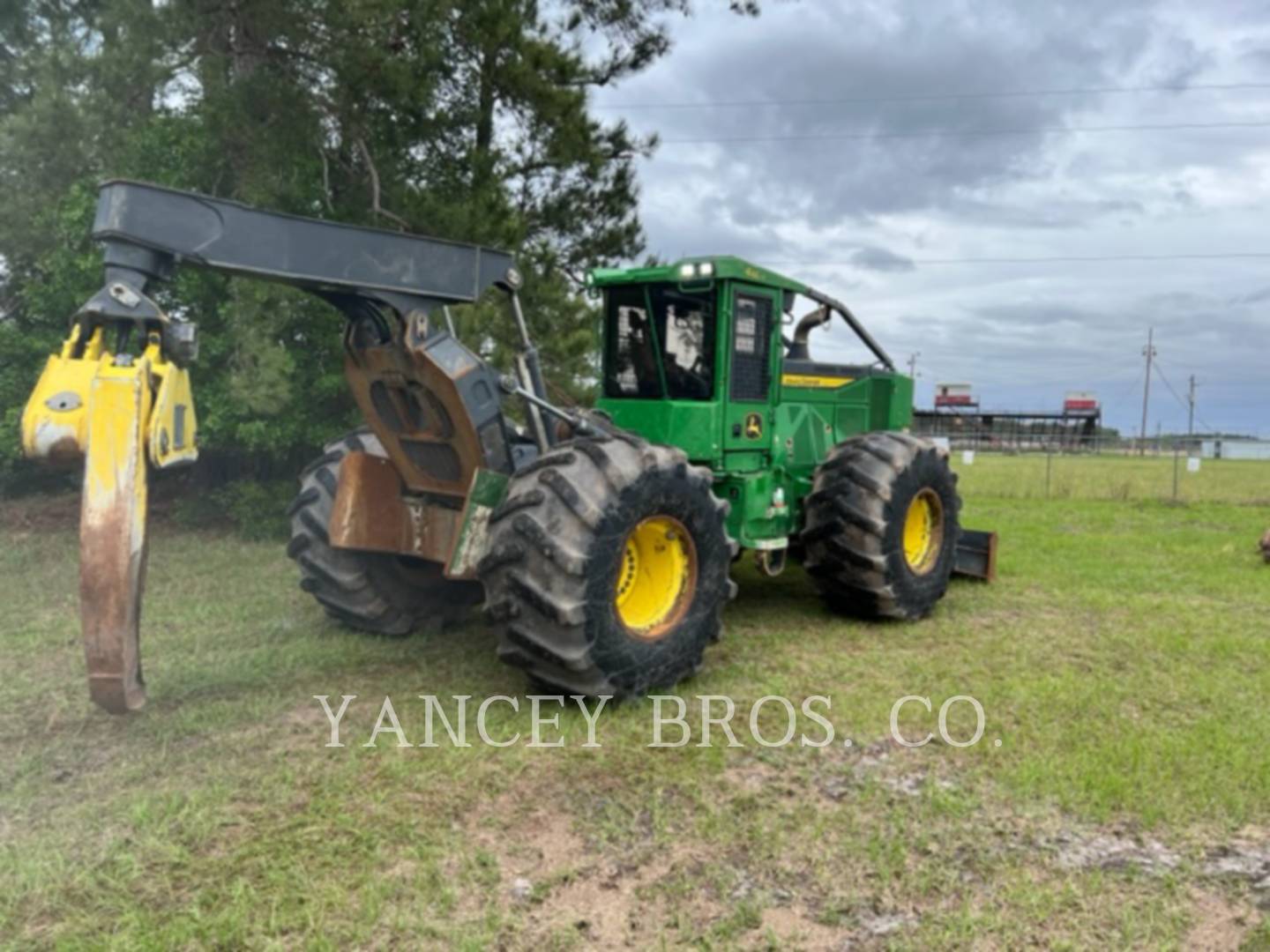 2020 John Deere 748L Skidder