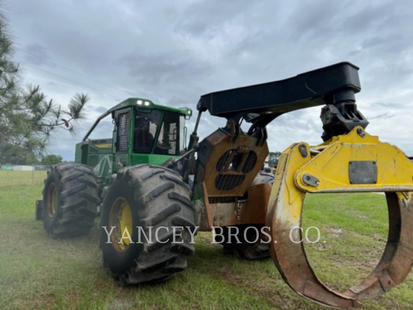 2020 John Deere 748L Skidder