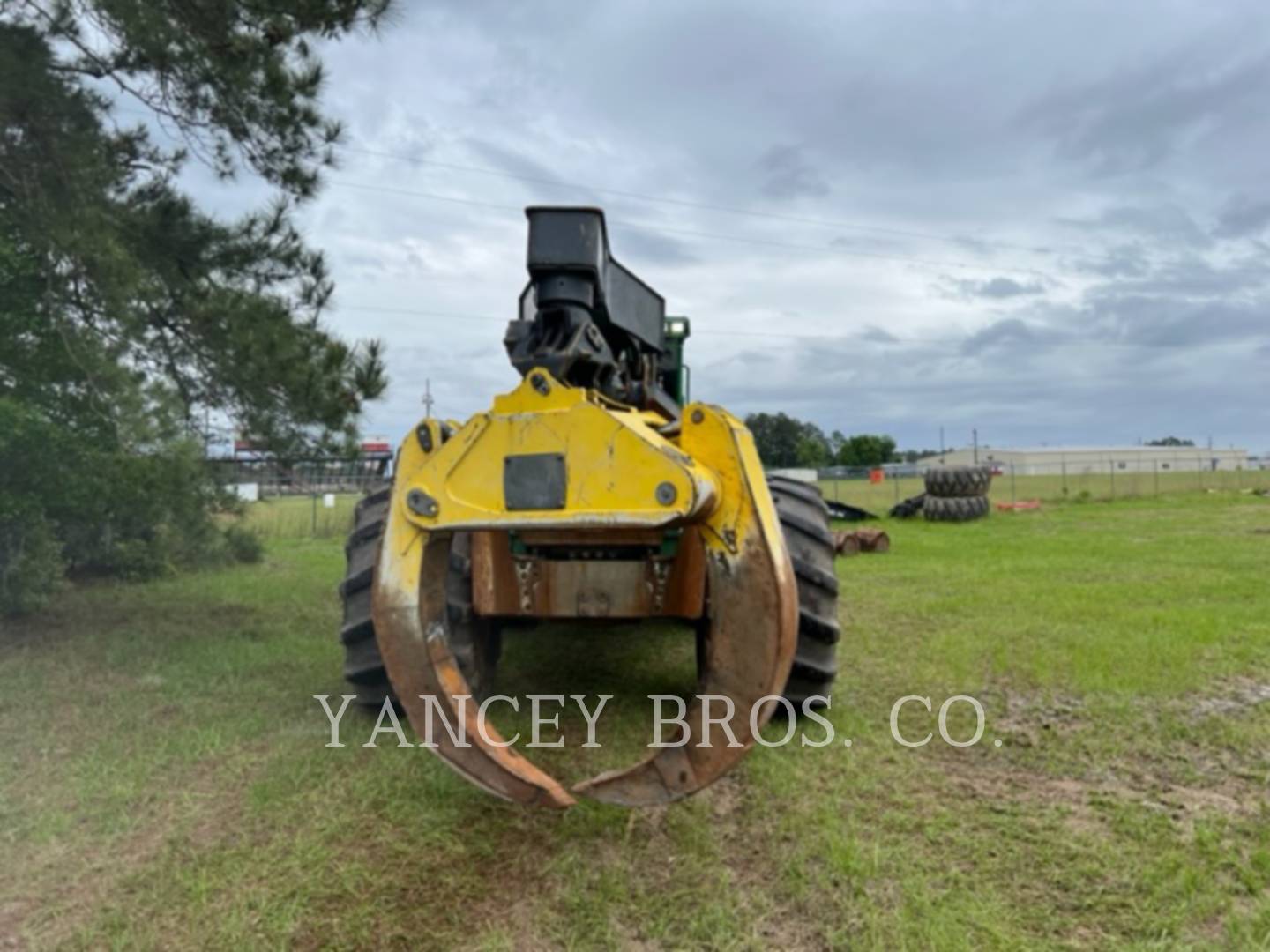 2020 John Deere 748L Skidder