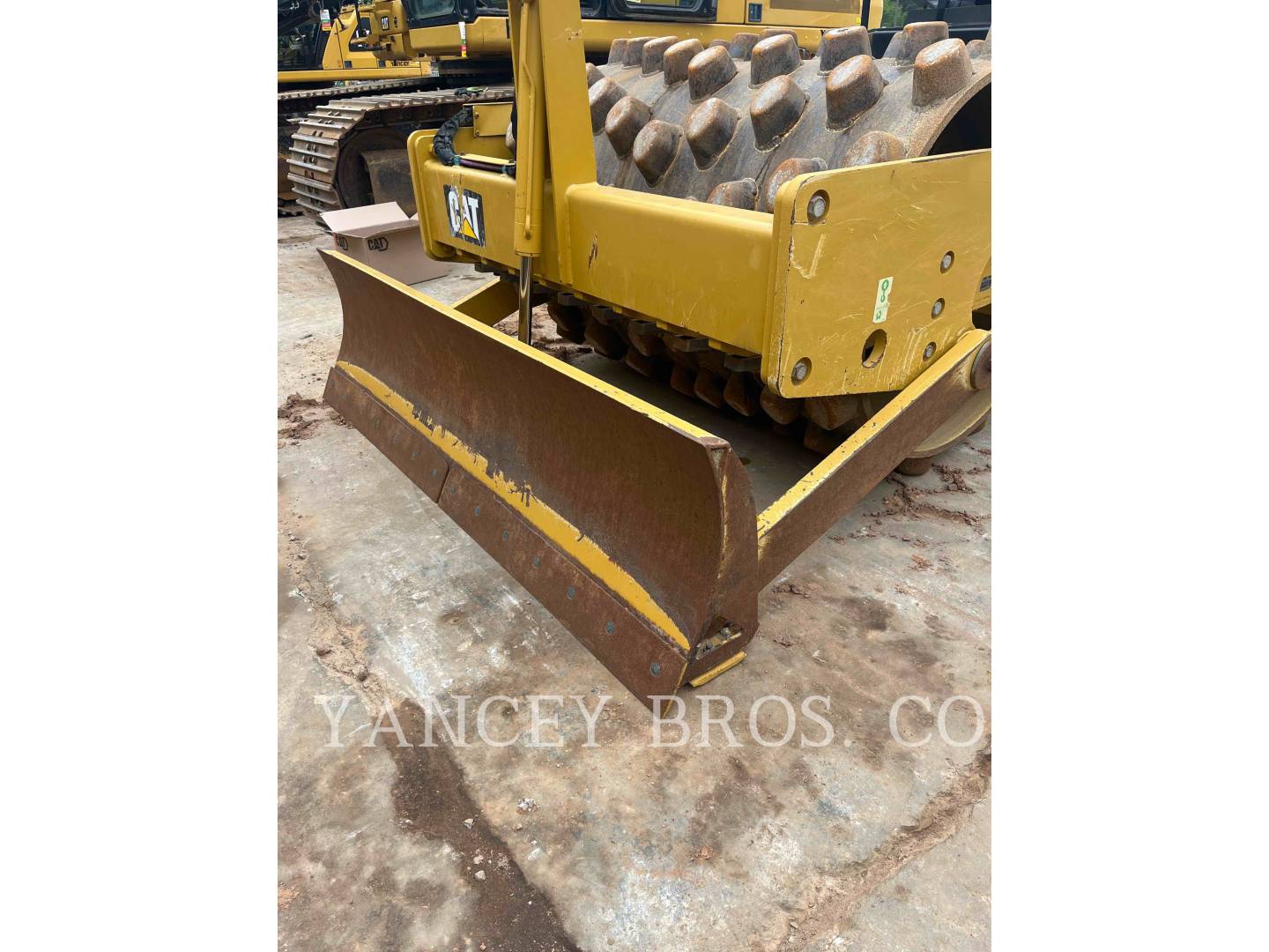 2016 Caterpillar CP44B Compactor