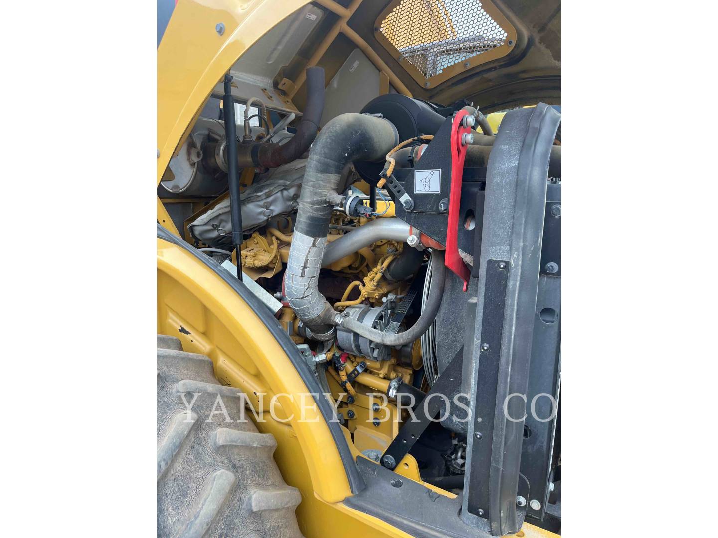 2016 Caterpillar CP44B Compactor