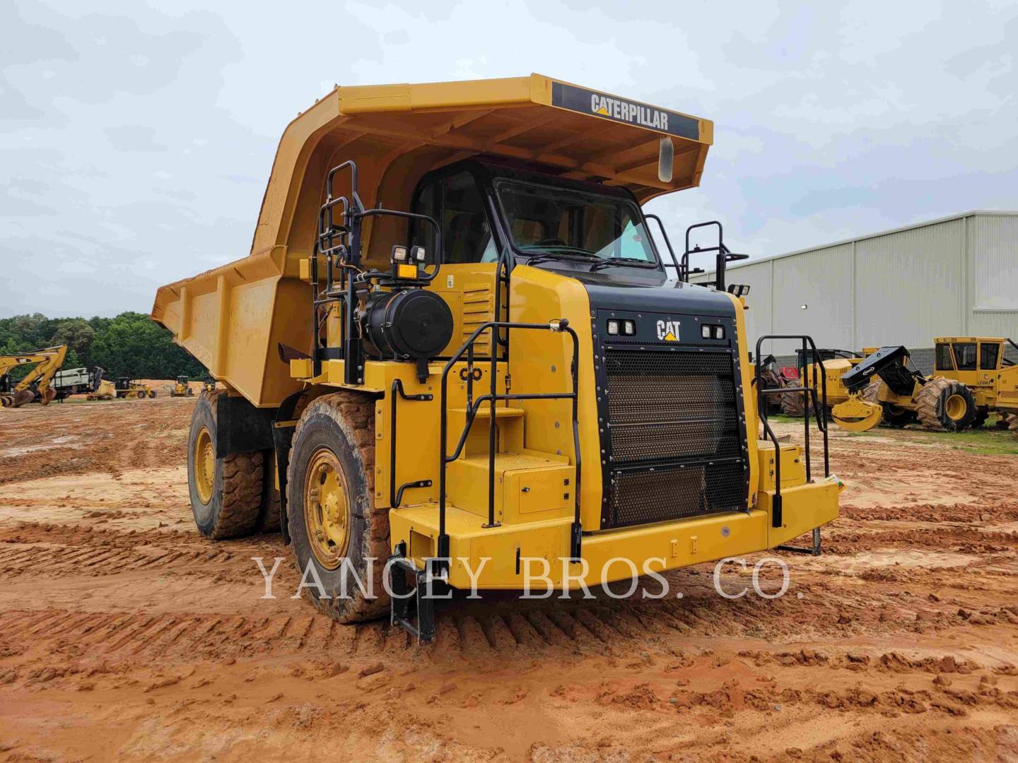 2016 Caterpillar 770G Truck