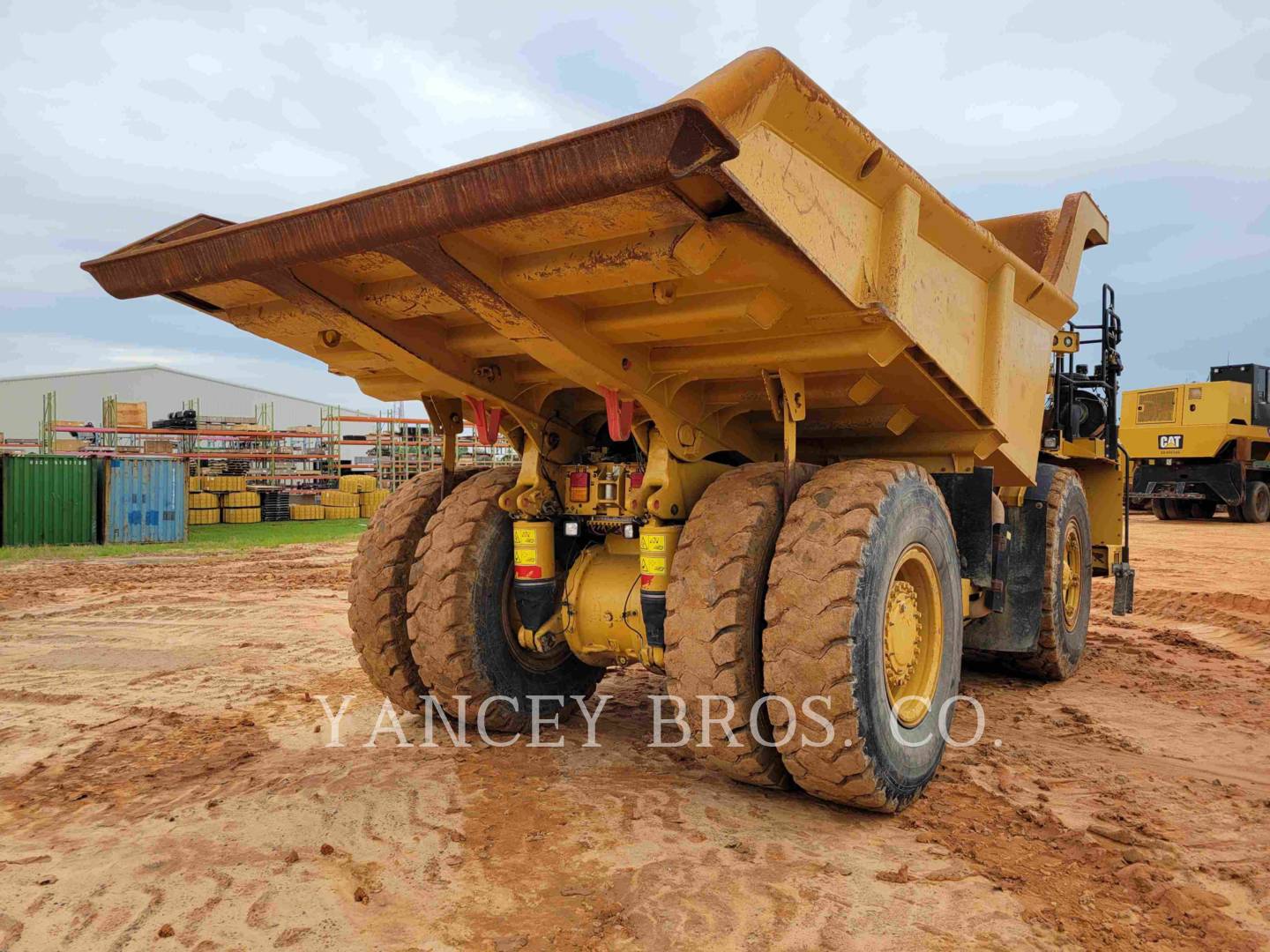 2016 Caterpillar 770G Truck