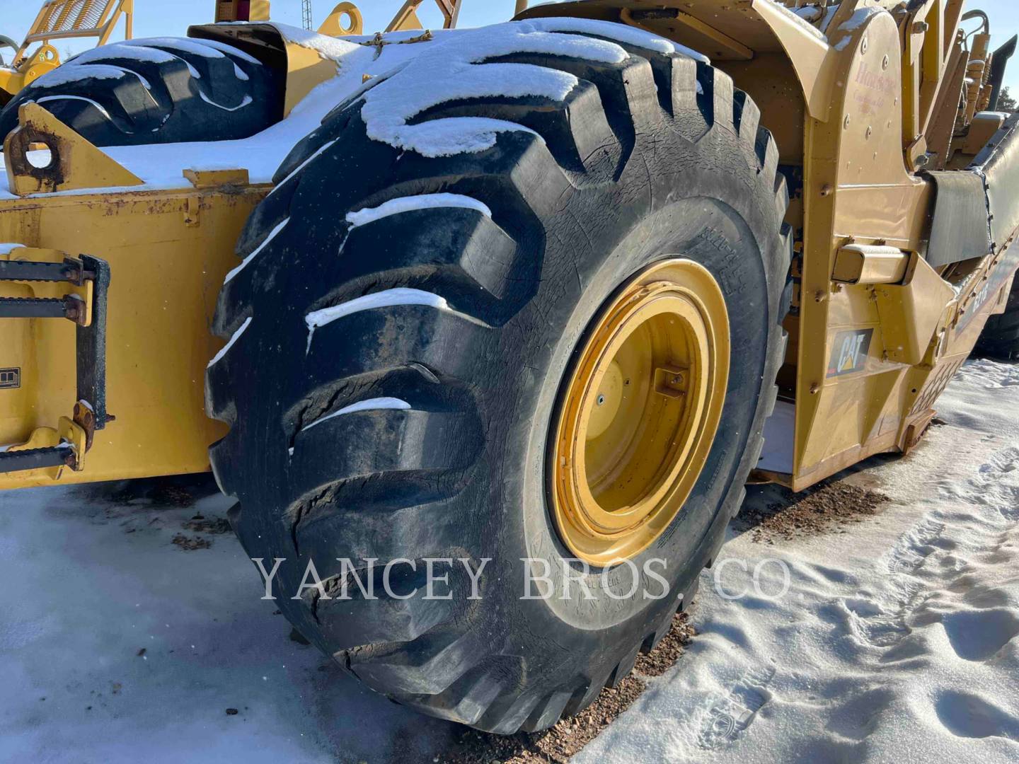 2006 Caterpillar 621G Wheel Tractor