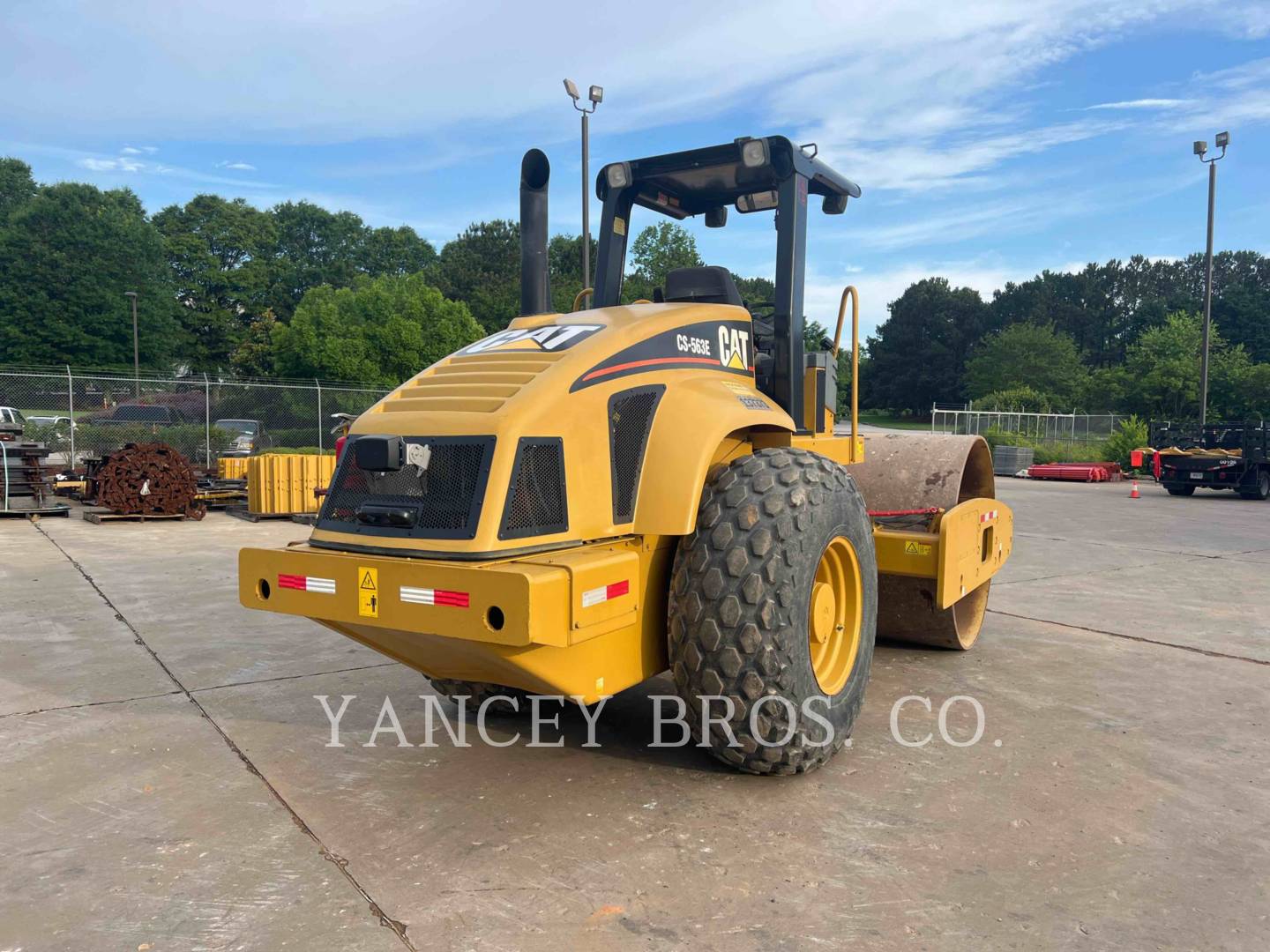 2005 Caterpillar CS-563E Compactor