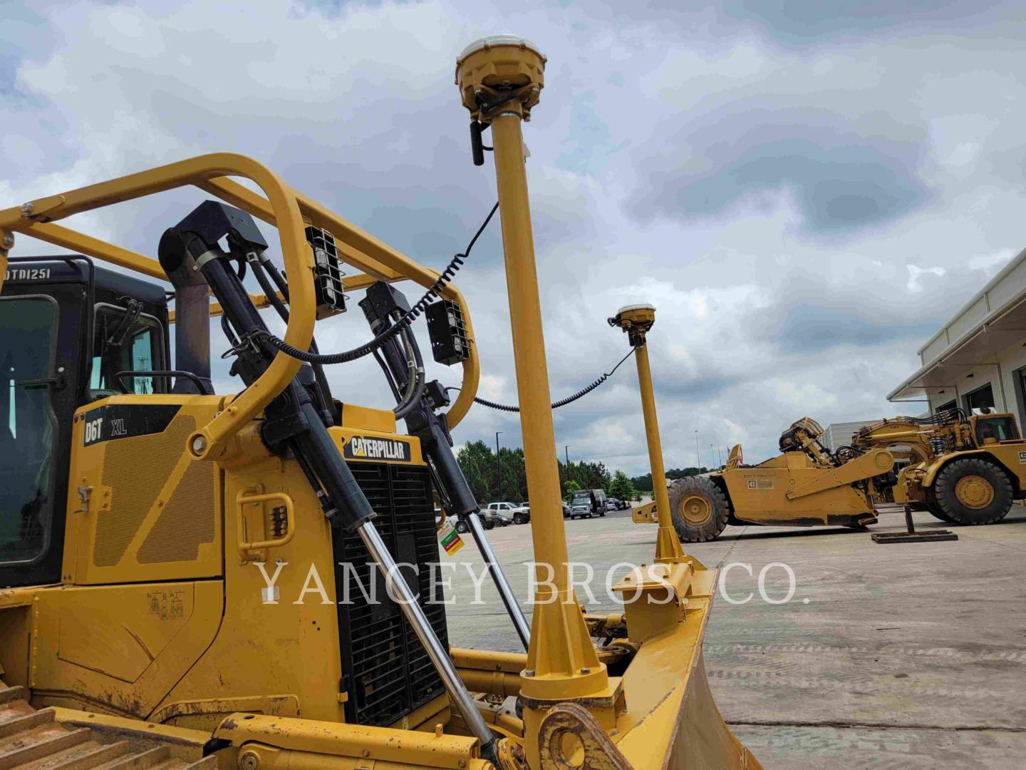 2014 Caterpillar D6T XL Dozer