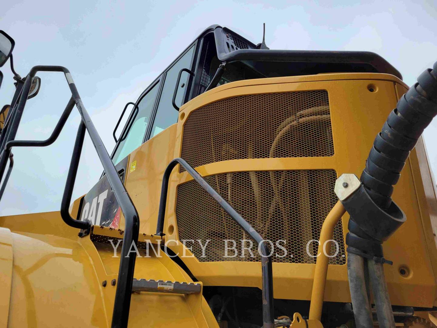 2016 Caterpillar 745 Articulated Truck