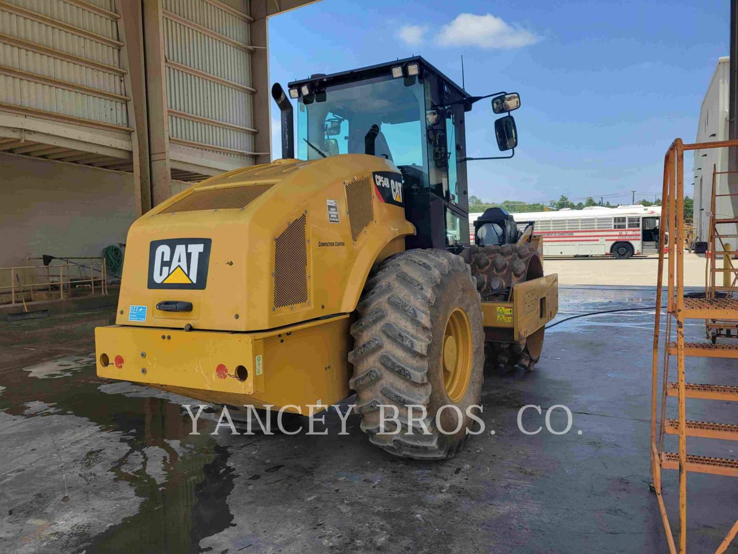 2017 Caterpillar CP54B Compactor