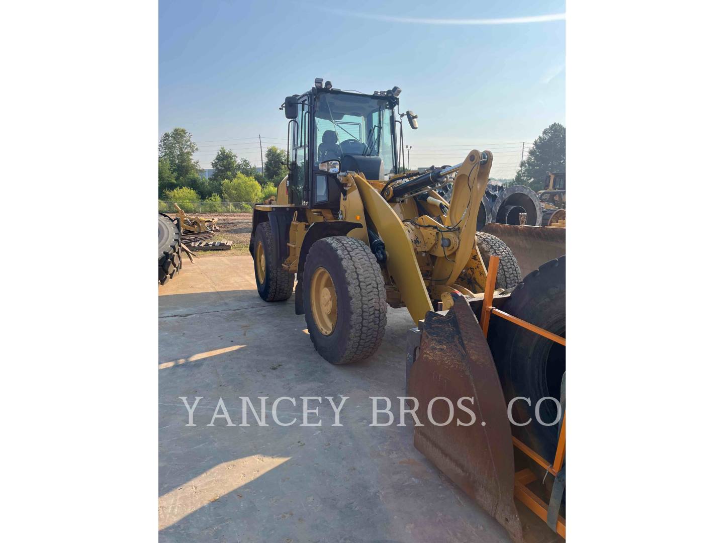 2014 Caterpillar 918M Wheel Loader