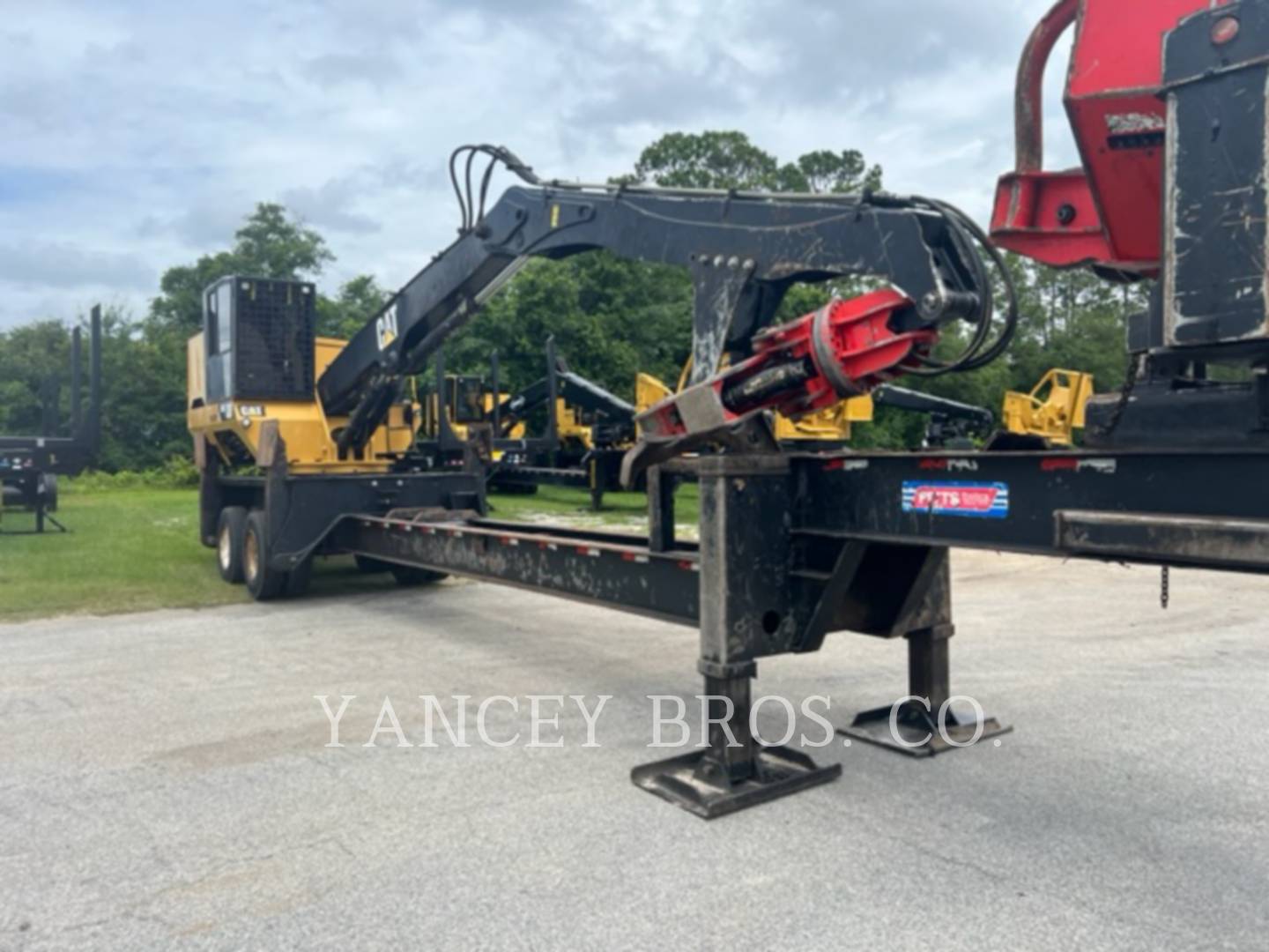 2015 Caterpillar 559C Knuckleboom Loader