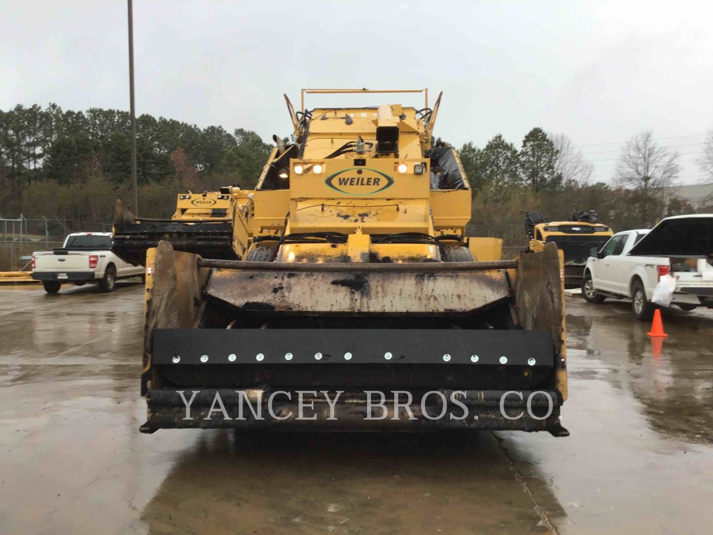 2017 Misc E2850 Paver