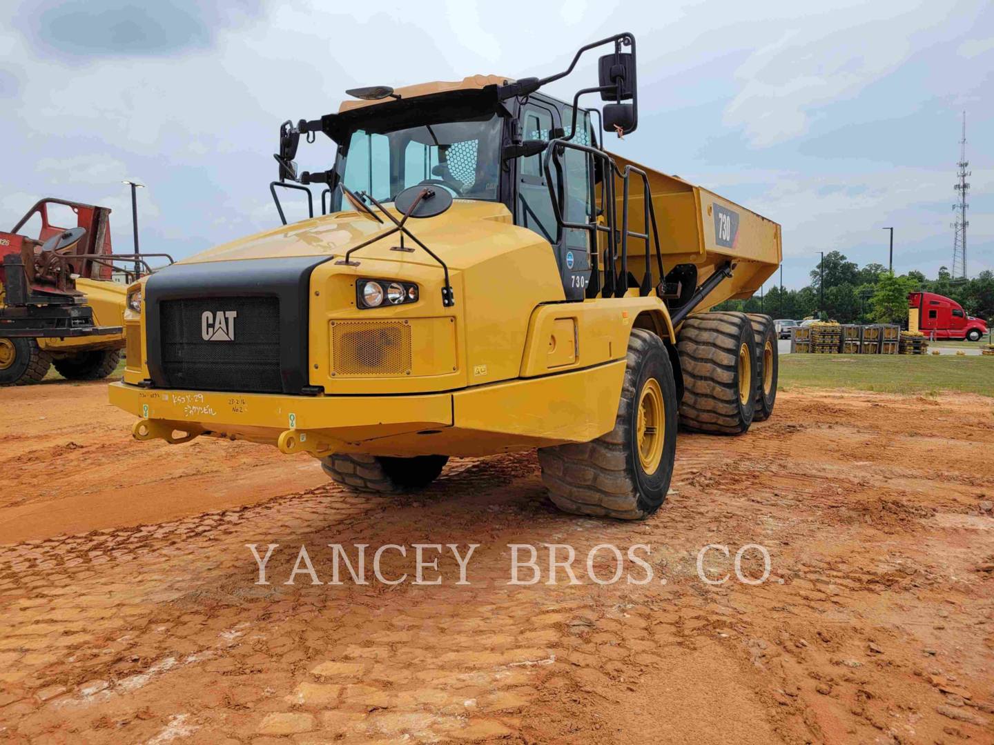 2019 Caterpillar 730 Articulated Truck