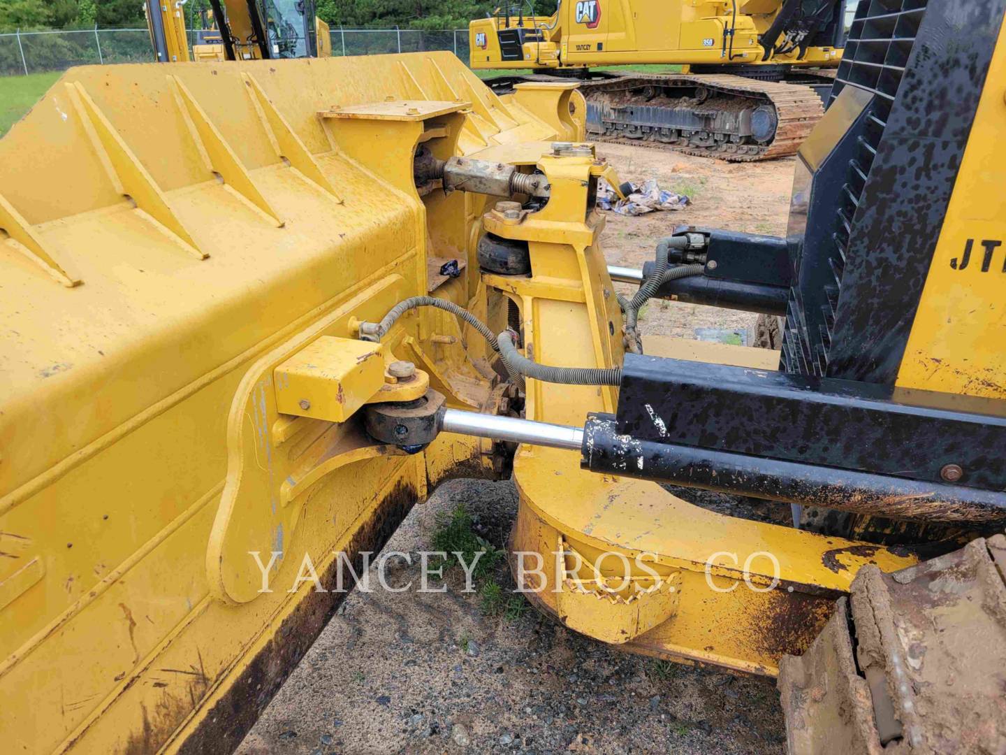 2016 Caterpillar D6K2 LGP Dozer