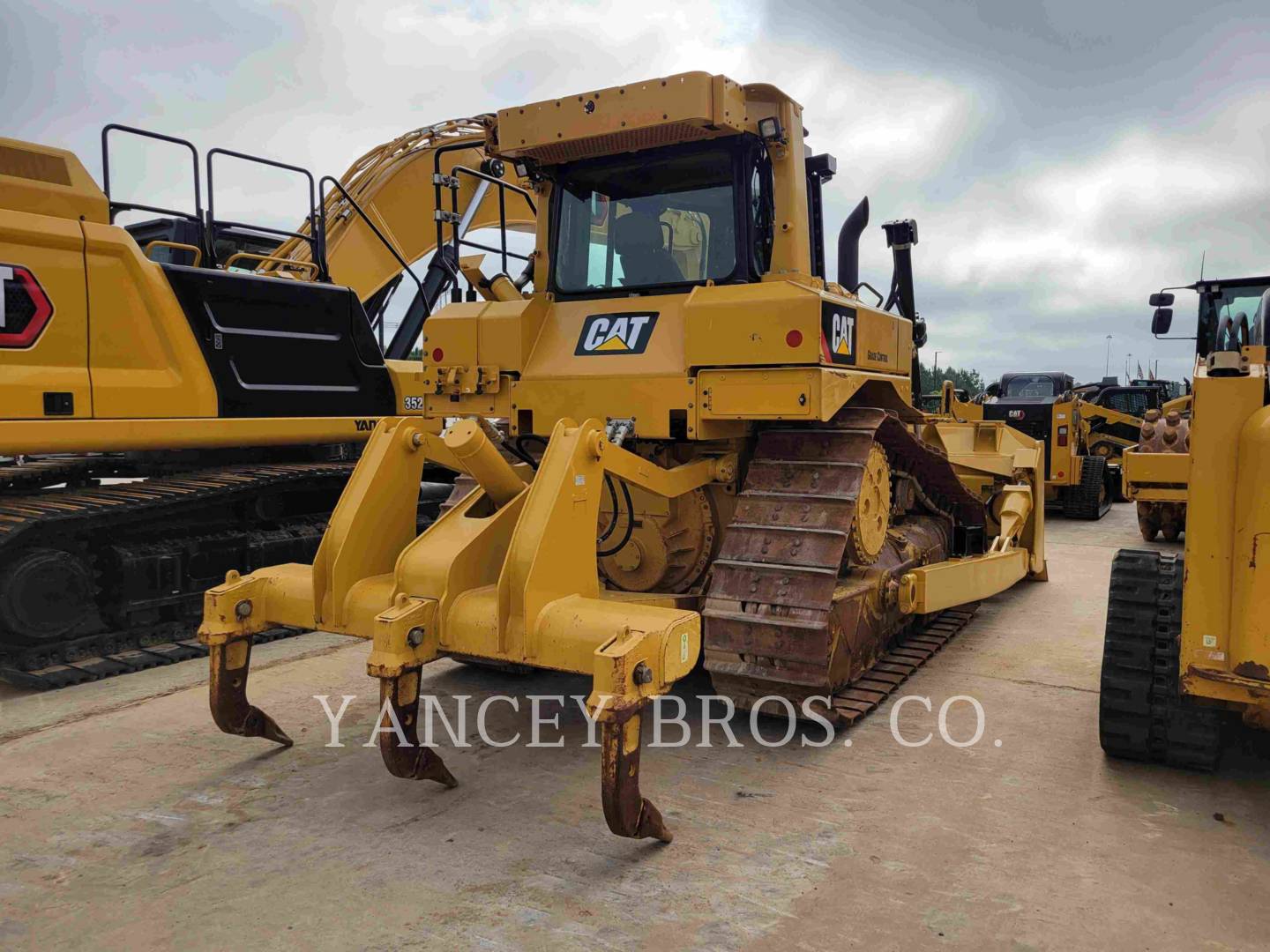 2017 Caterpillar D6T XL Dozer