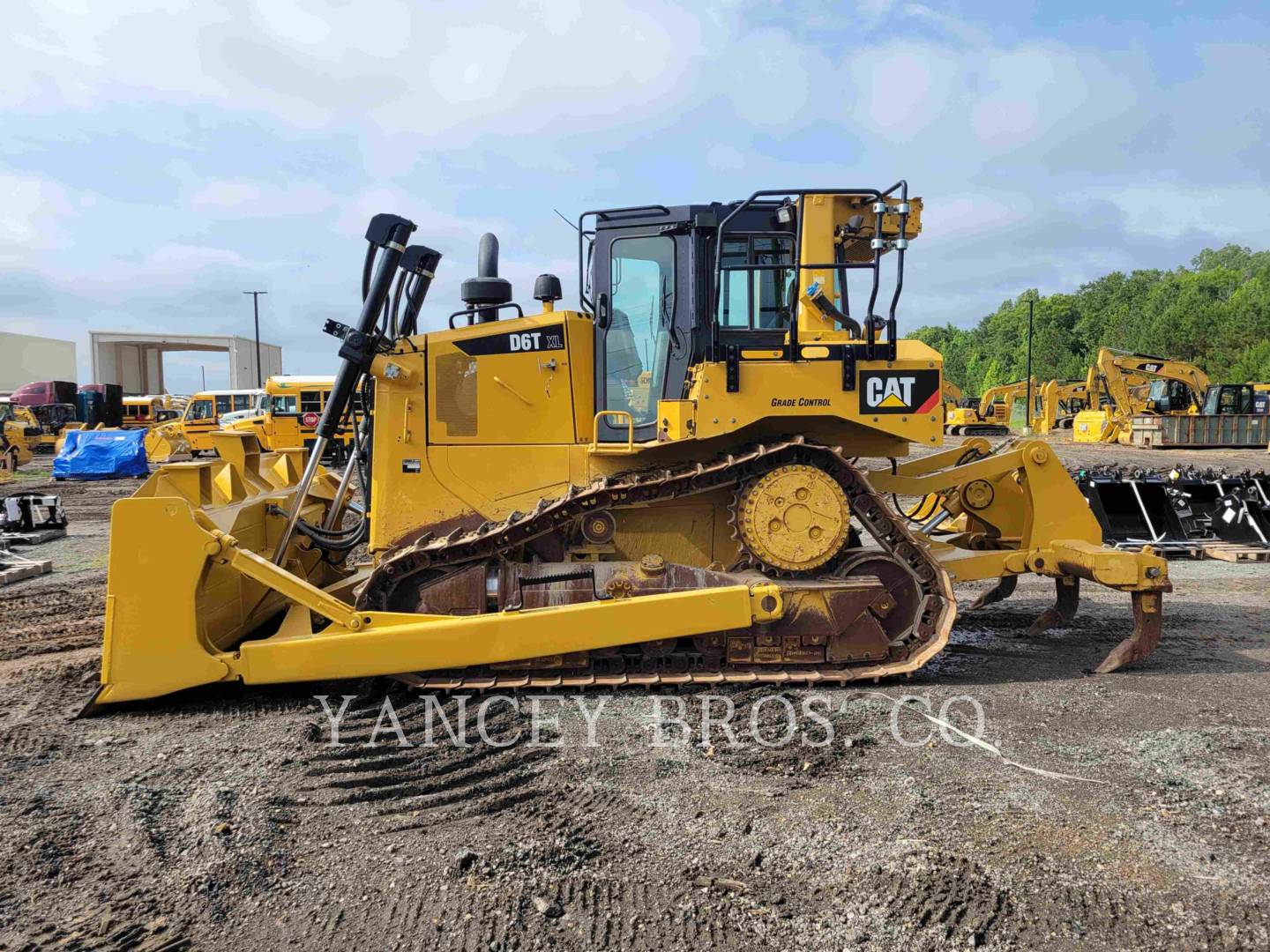 2017 Caterpillar D6T XL Dozer