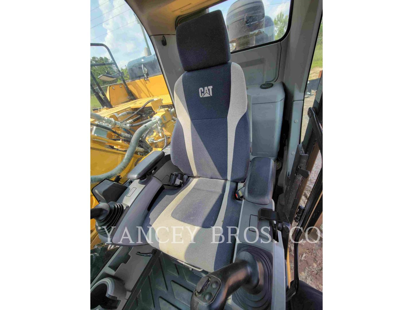 2019 Caterpillar 326FL Excavator