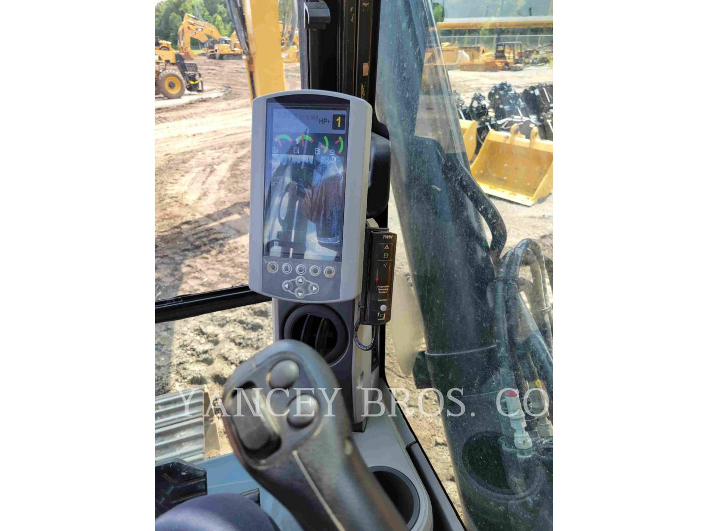 2019 Caterpillar 326FL Excavator