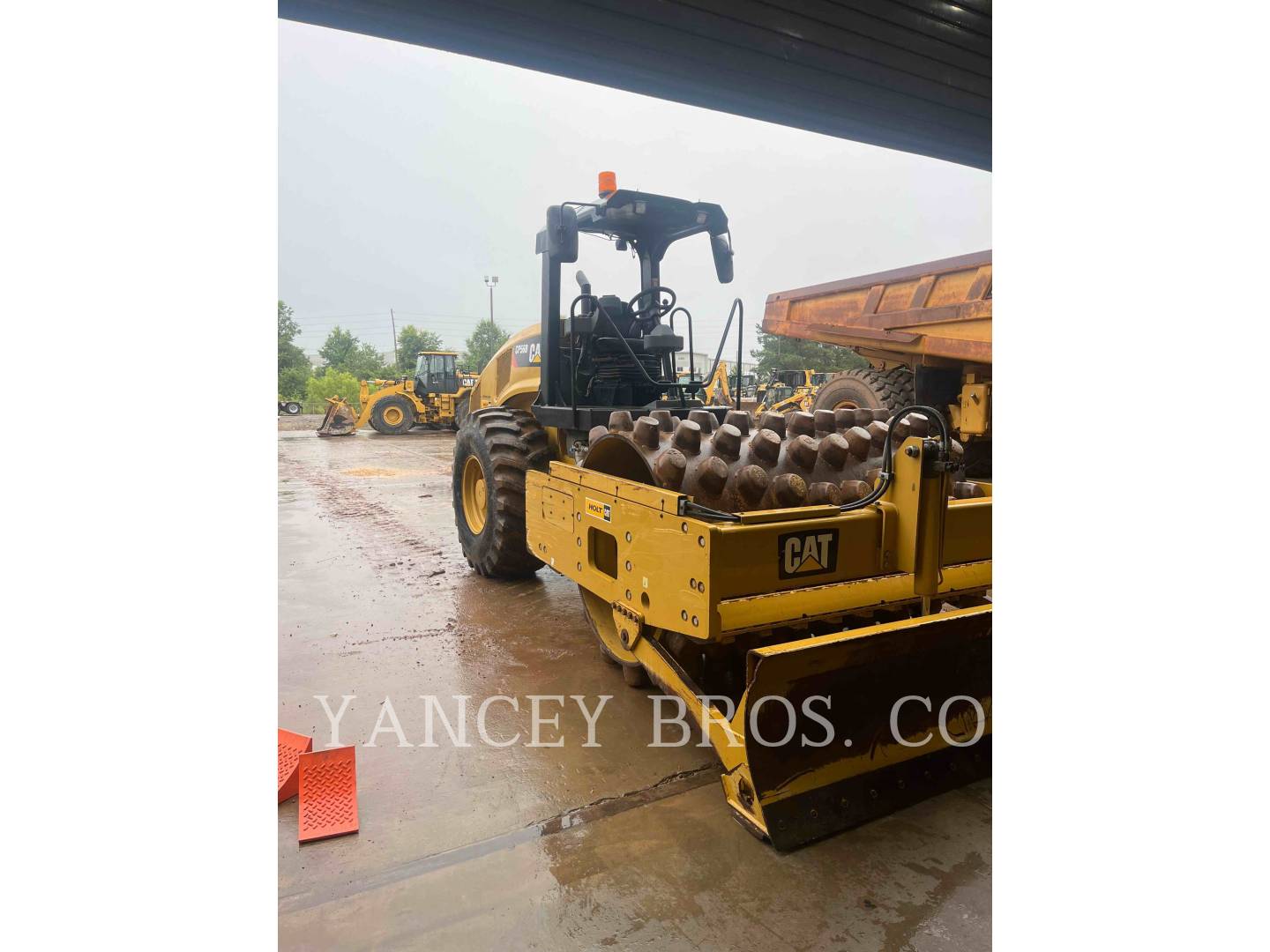 2017 Caterpillar CP56 Compactor