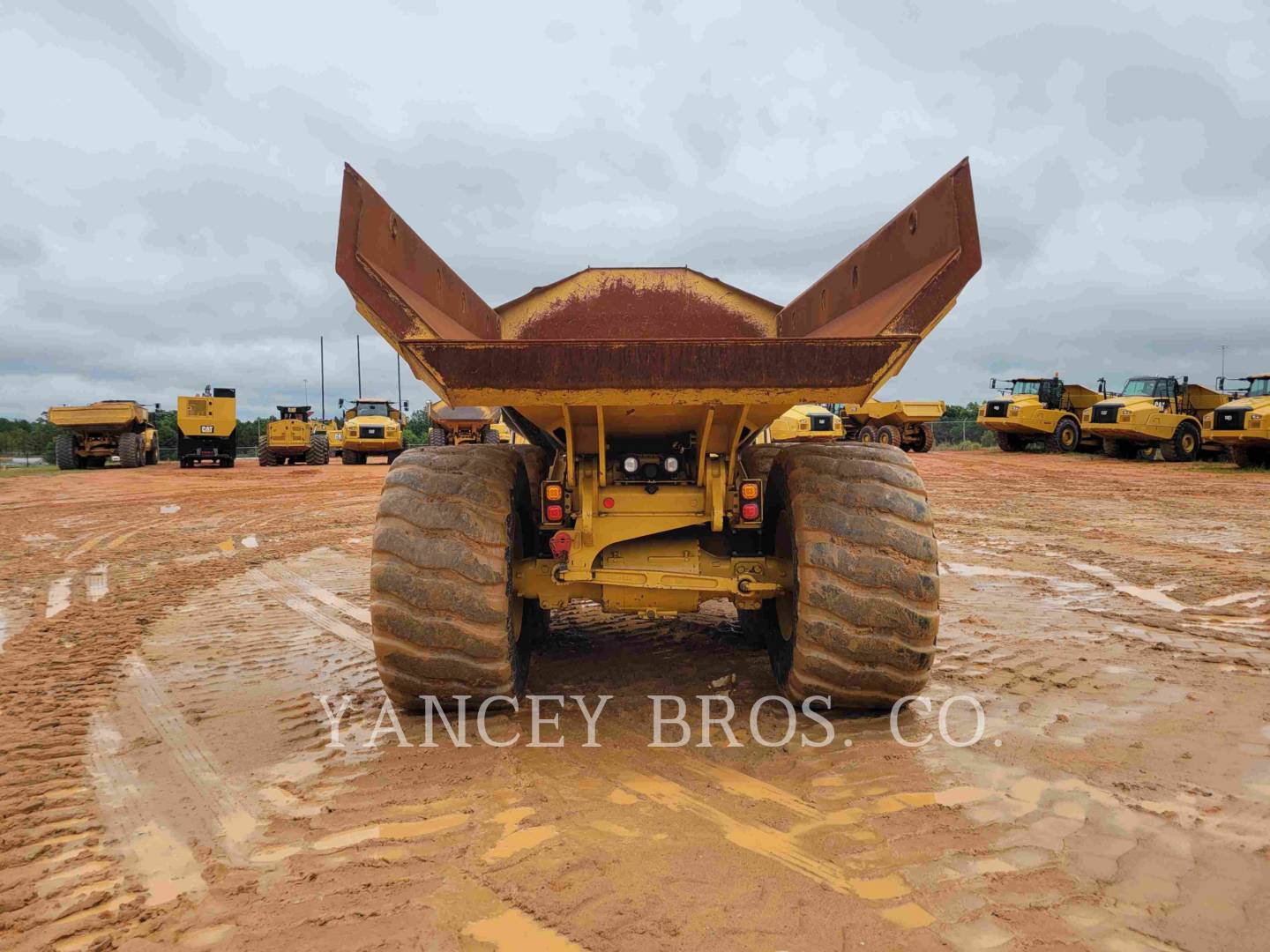 2019 Caterpillar 730 Articulated Truck