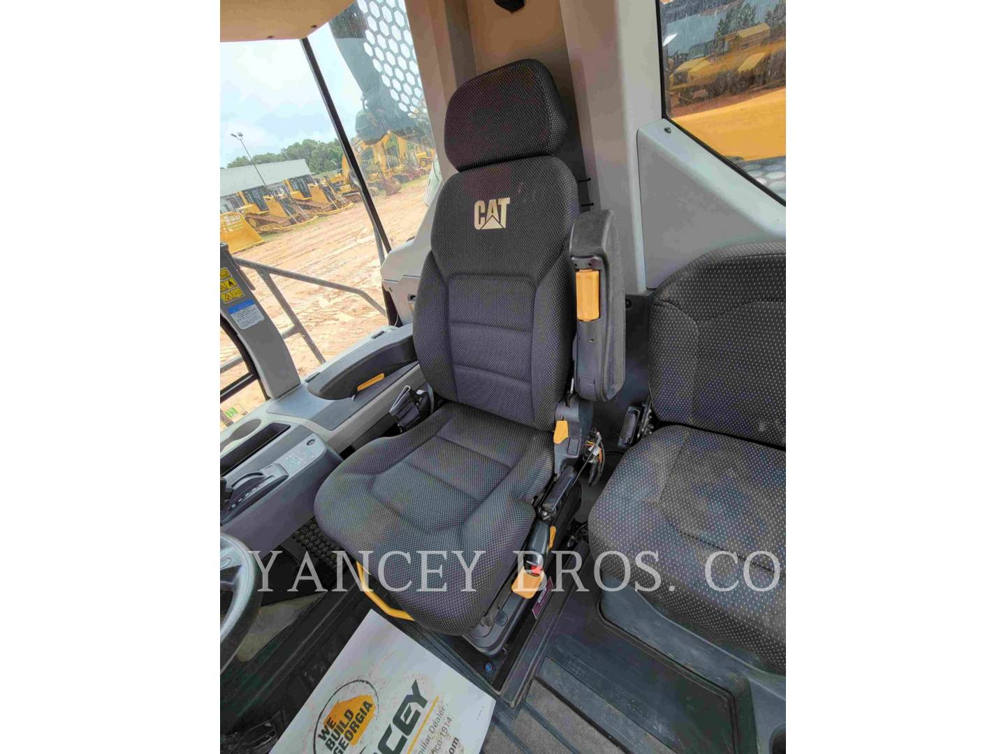 2019 Caterpillar 730 Articulated Truck