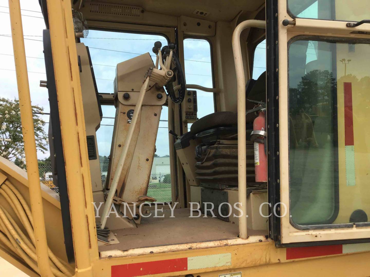 1997 Caterpillar 140HNA Grader - Road