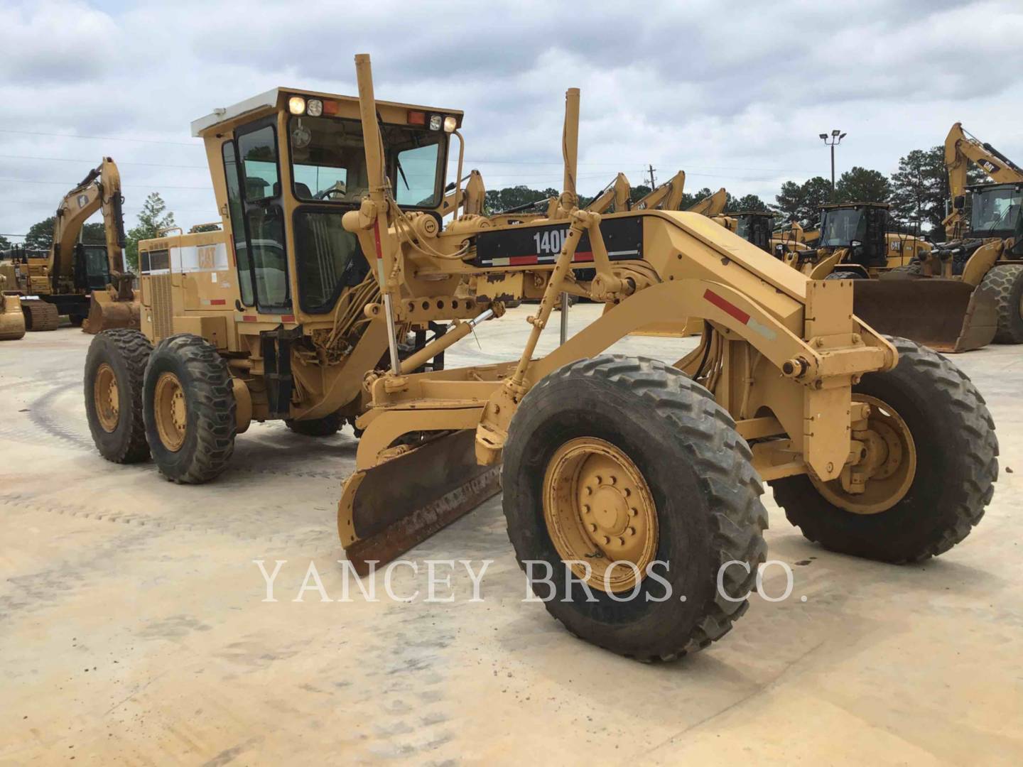 1997 Caterpillar 140HNA Grader - Road