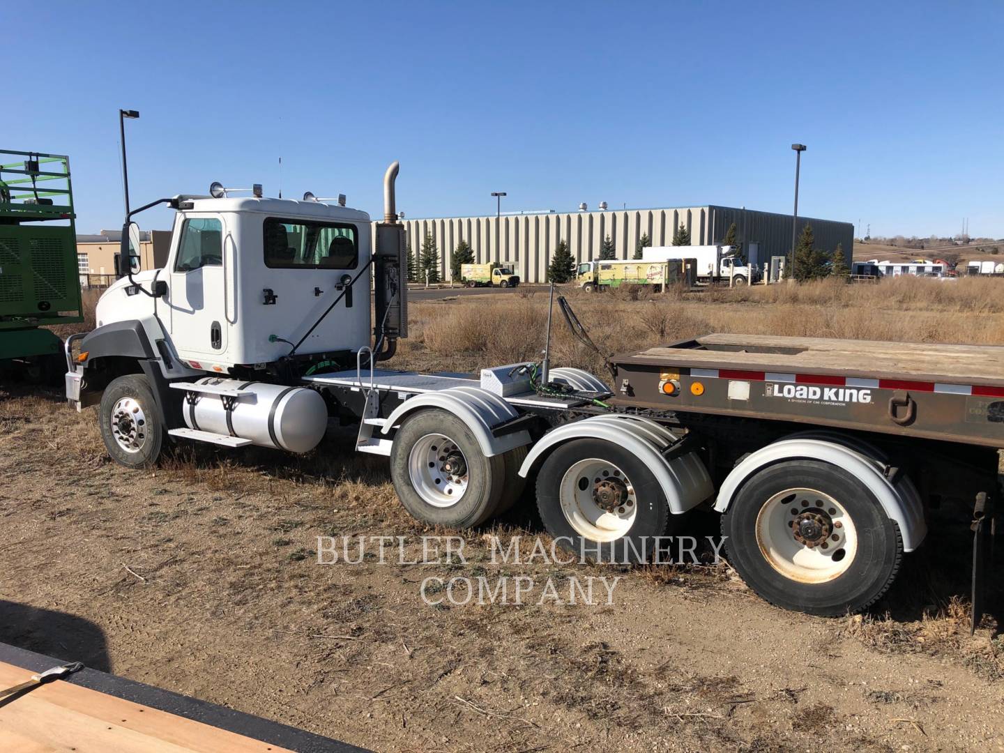 2013 Caterpillar CT660 Truck