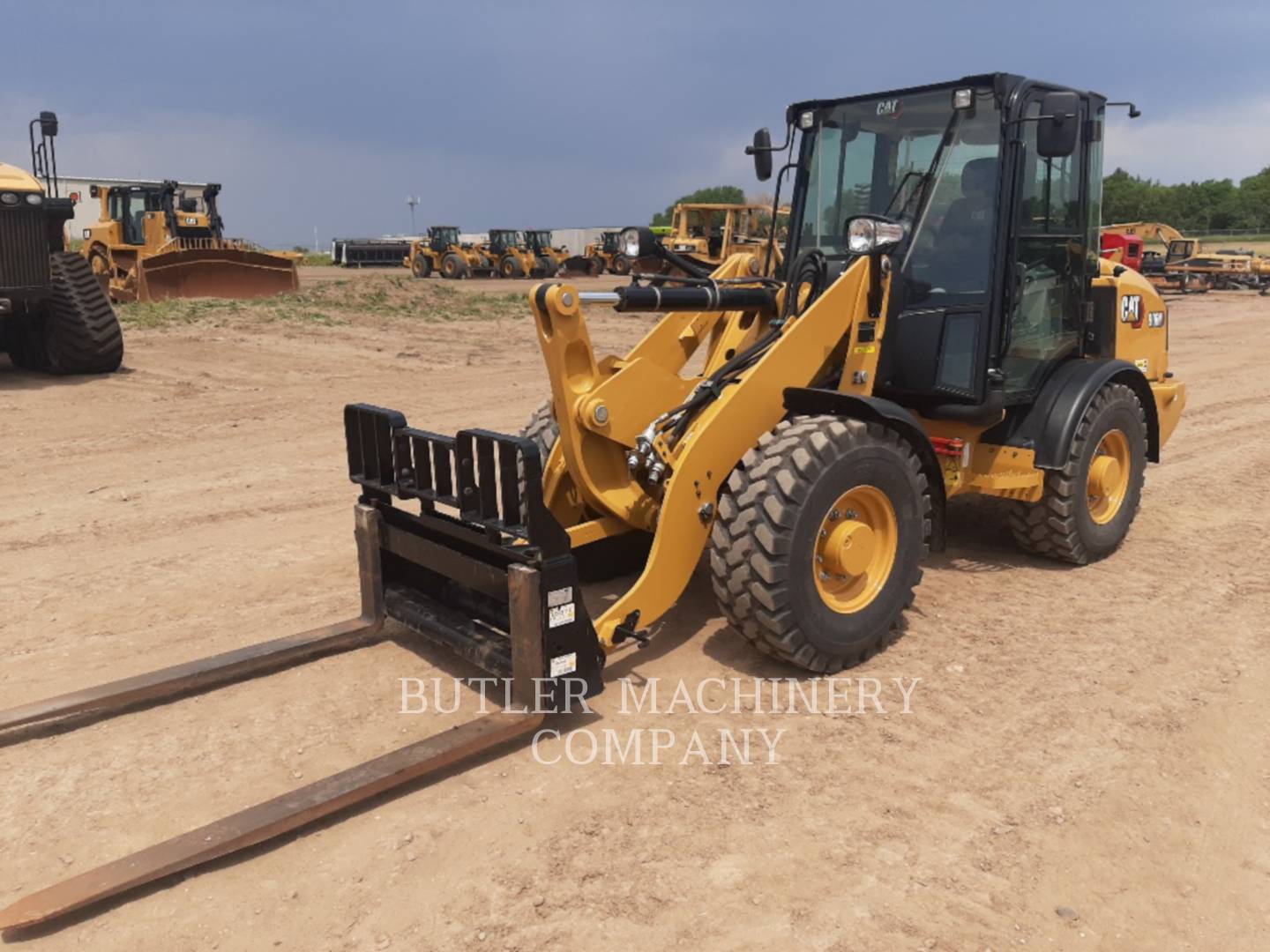 2021 Caterpillar 906M HF Wheel Loader