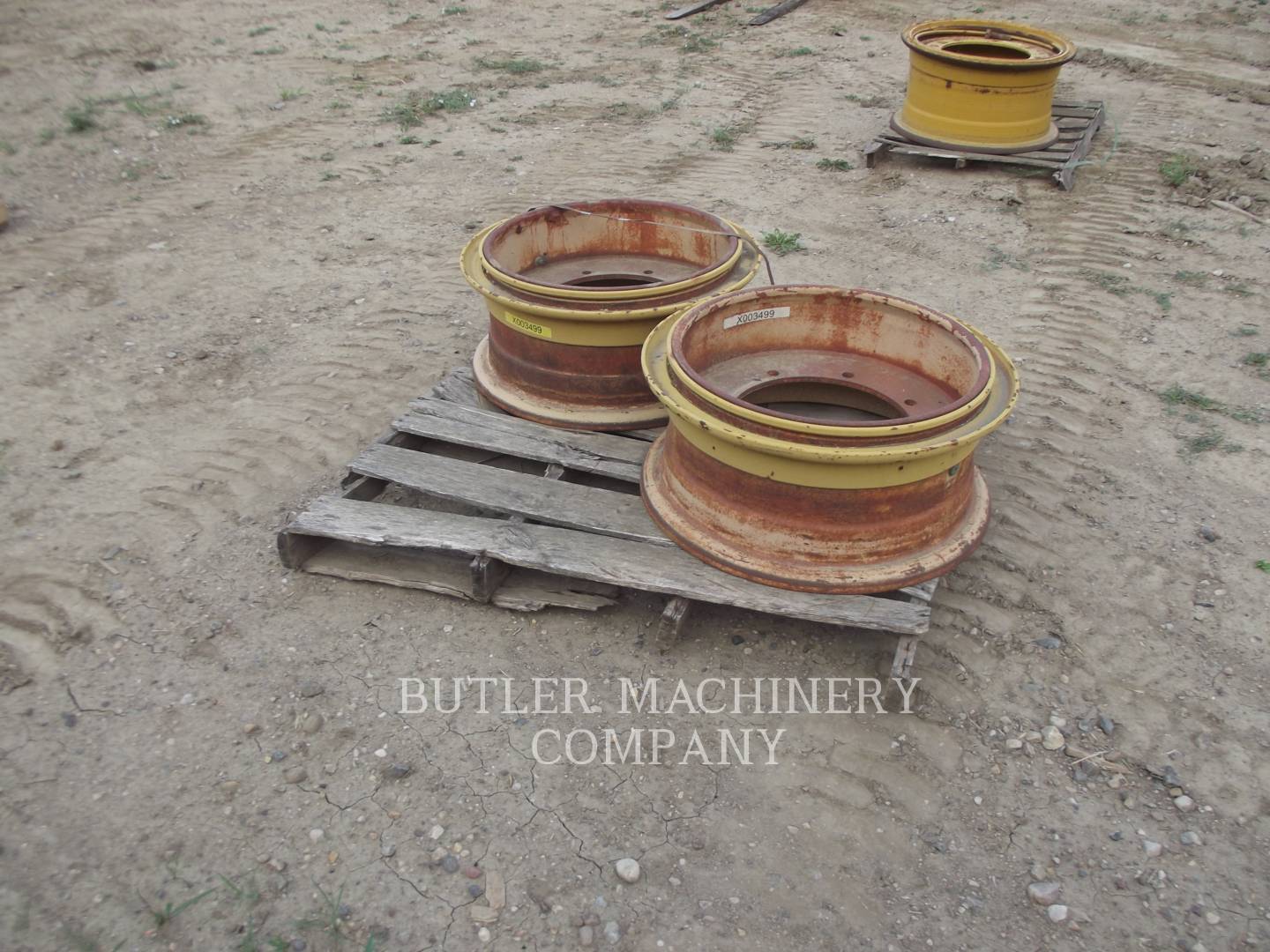 Caterpillar 10.00X24 RIMS (2) Misc