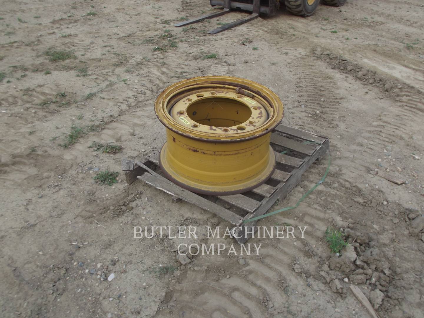 Caterpillar 10X24 AWD RIM Misc