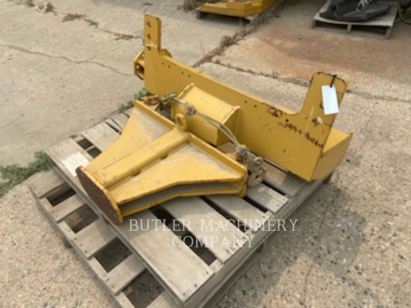 Caterpillar SNOWWINGBRKT Misc