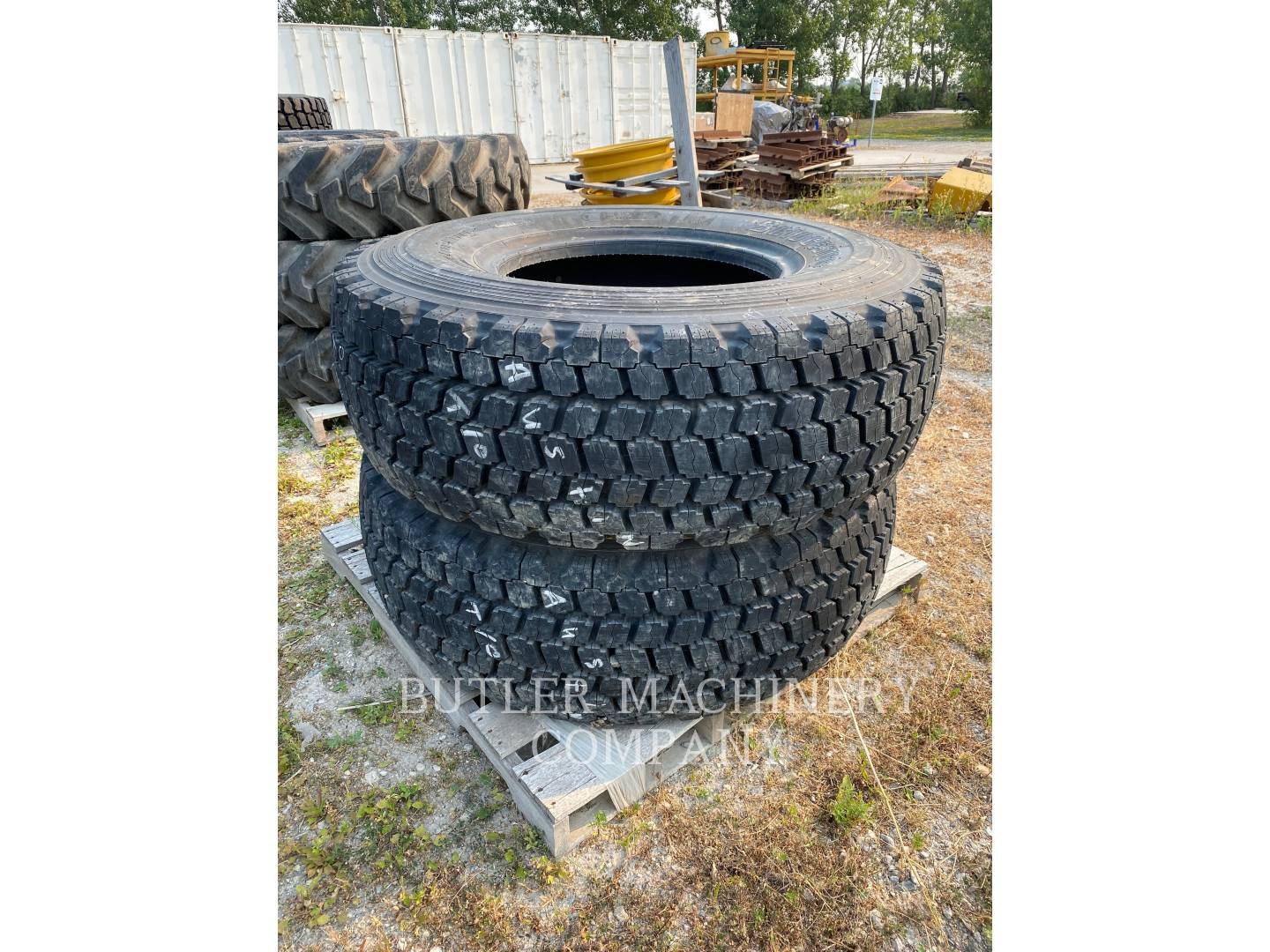 Misc 17.5R25 SNOW TIRES Misc