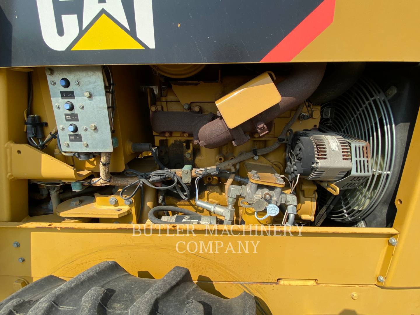 2008 Caterpillar CS-323C Paver