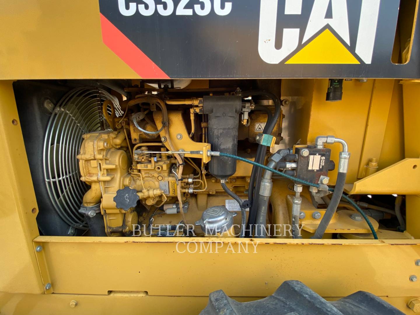 2008 Caterpillar CS-323C Paver