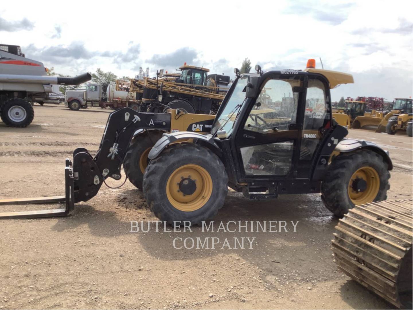 2015 Caterpillar TH406C TeleHandler