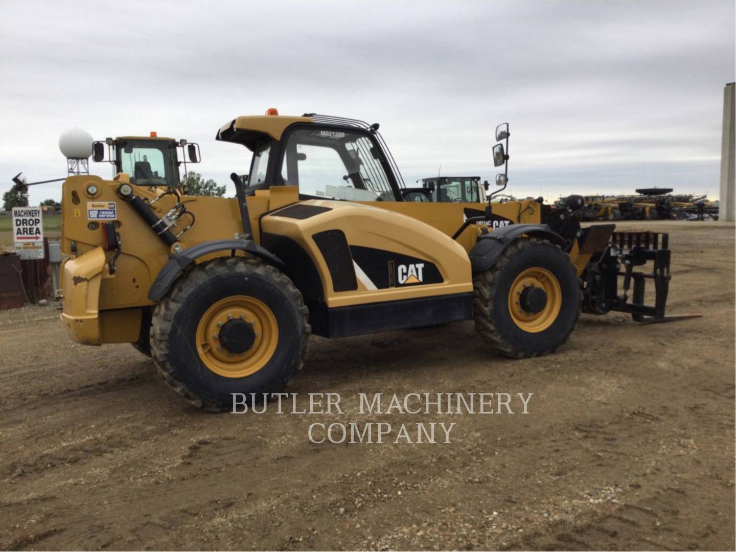 2015 Caterpillar TH514C TeleHandler