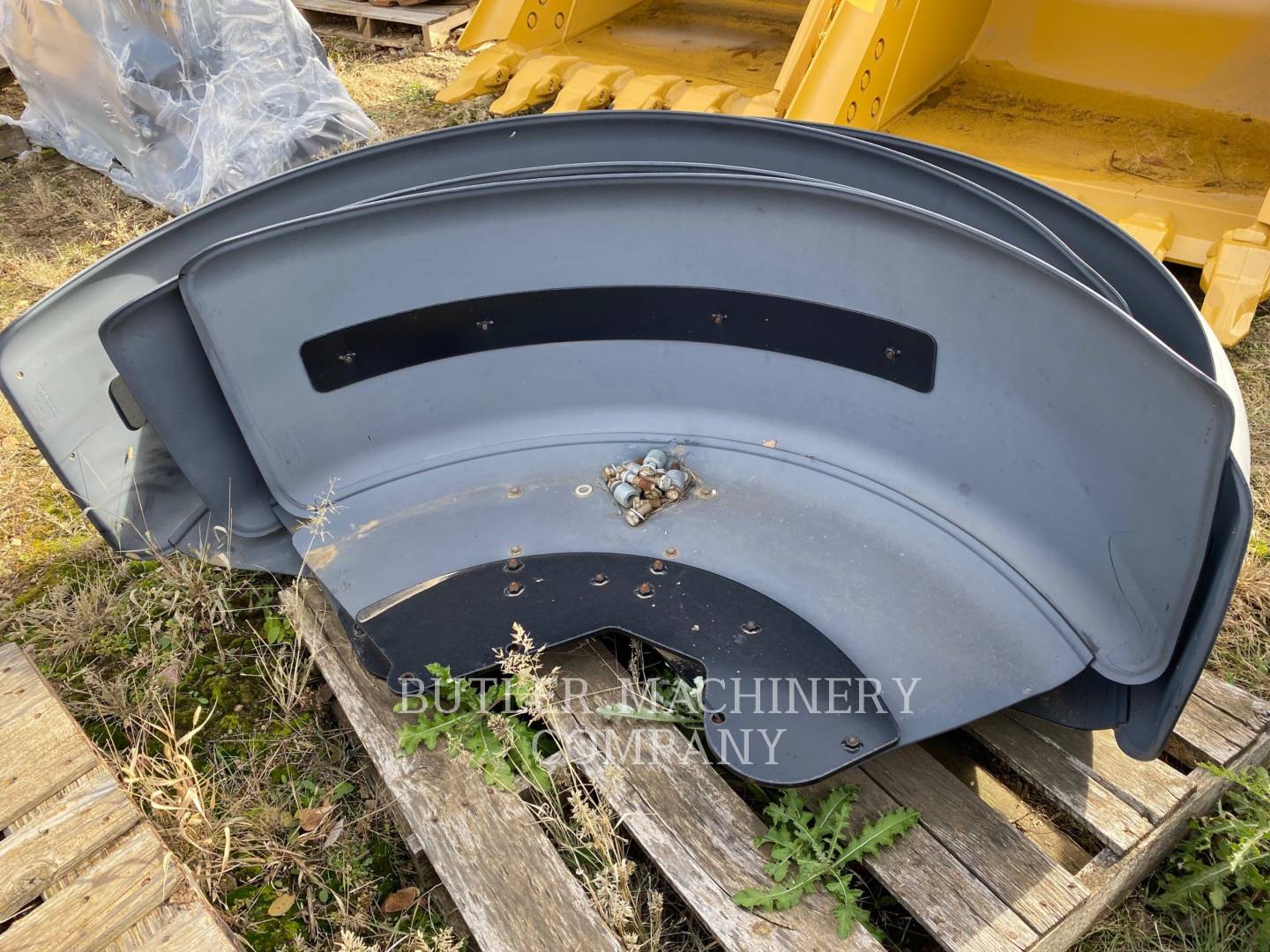 Caterpillar 140M3 REAR FENDER Misc