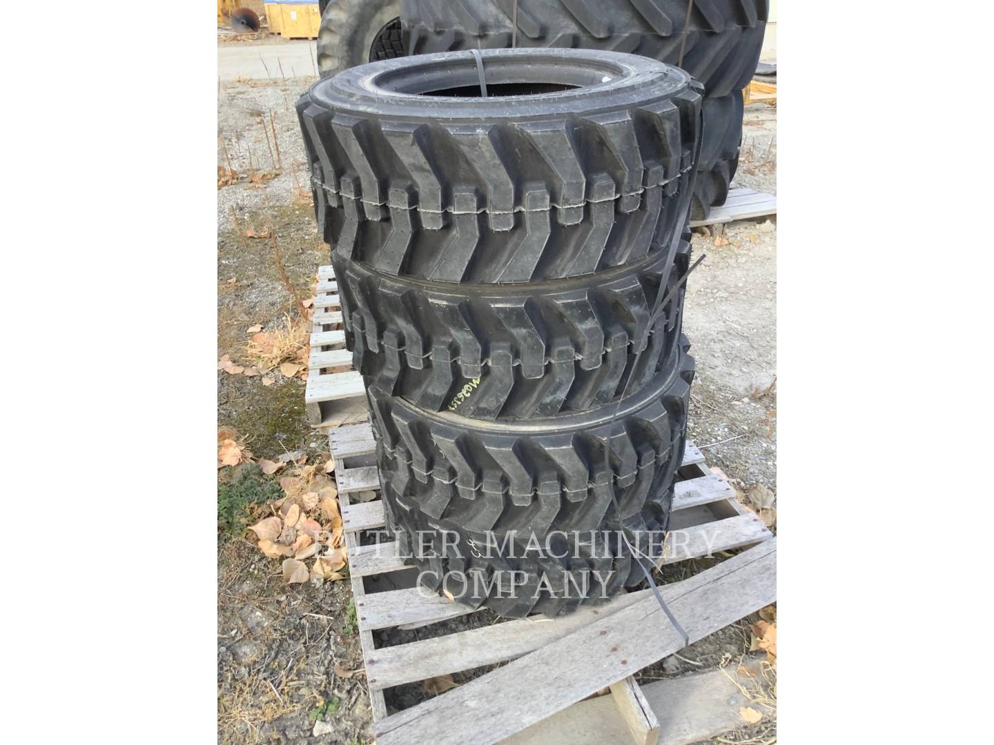 Caterpillar 10/16.5 TIRES Misc