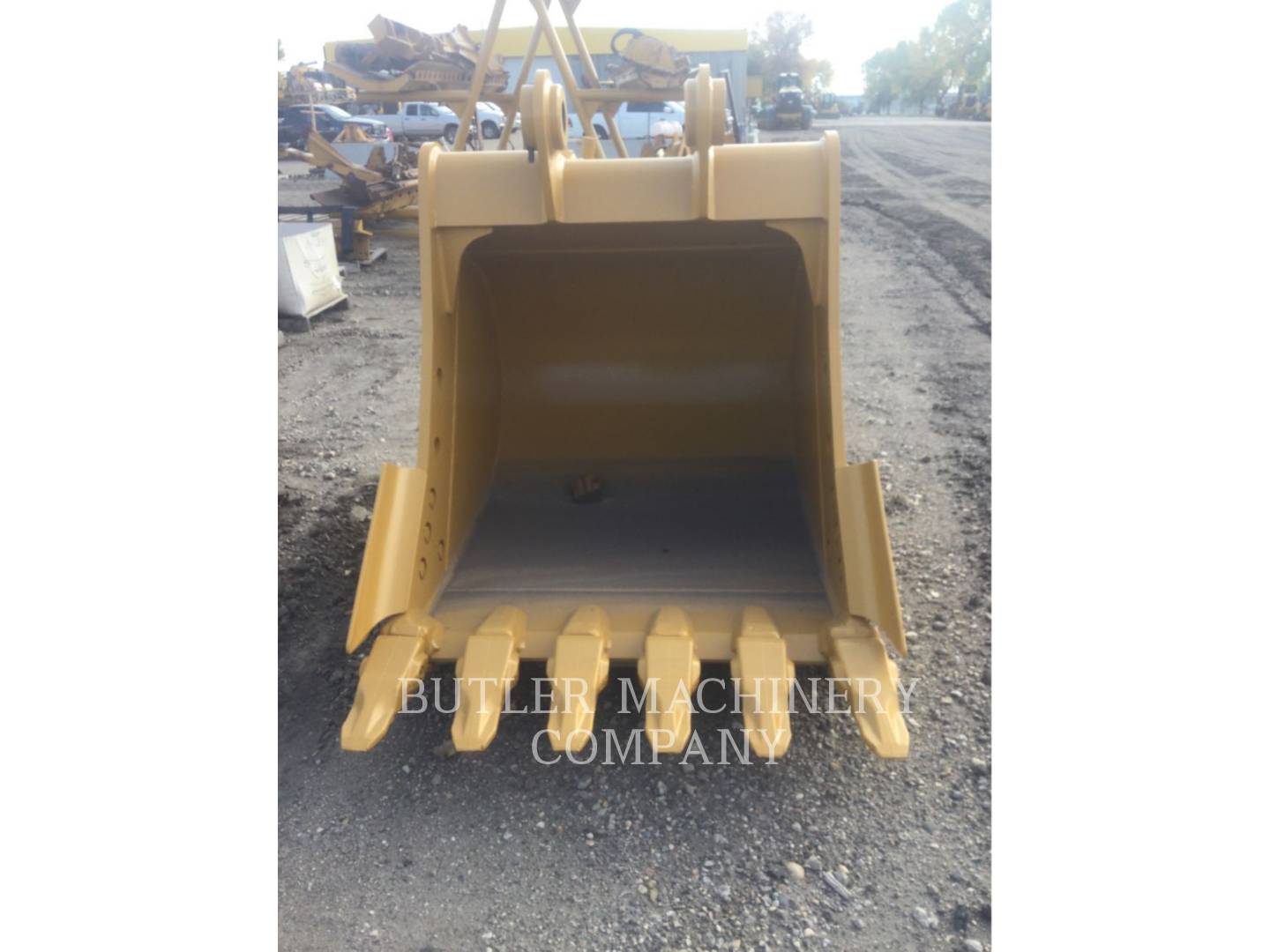 Caterpillar 323 BUCKET Bucket