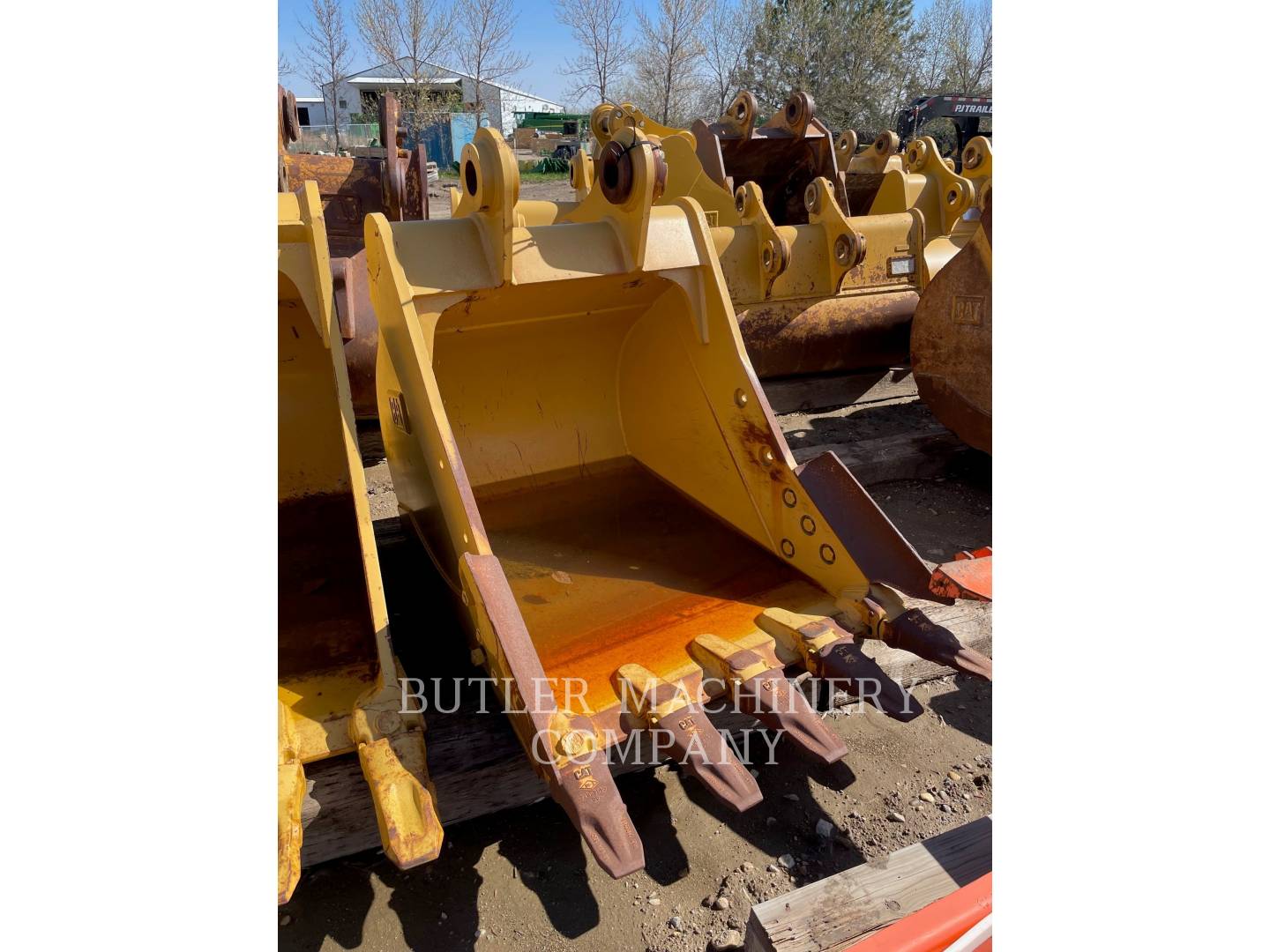 Caterpillar 323 BUCKET Bucket