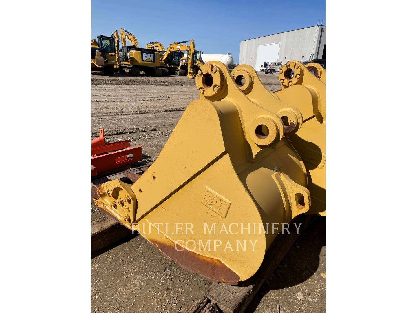 Caterpillar 323 BUCKET Bucket