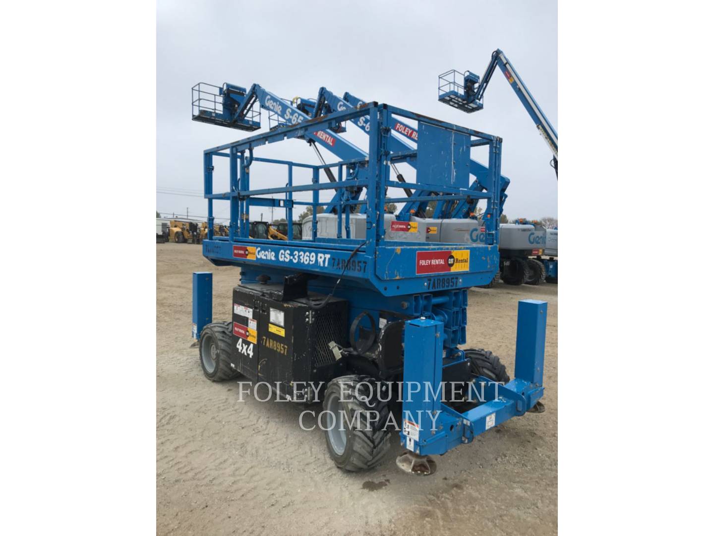 2017 Genie GS3369RTGO Lift Truck