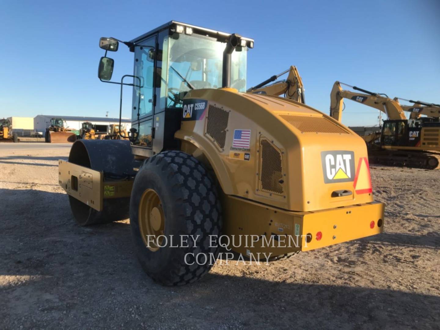 2017 Caterpillar CS56B Compactor