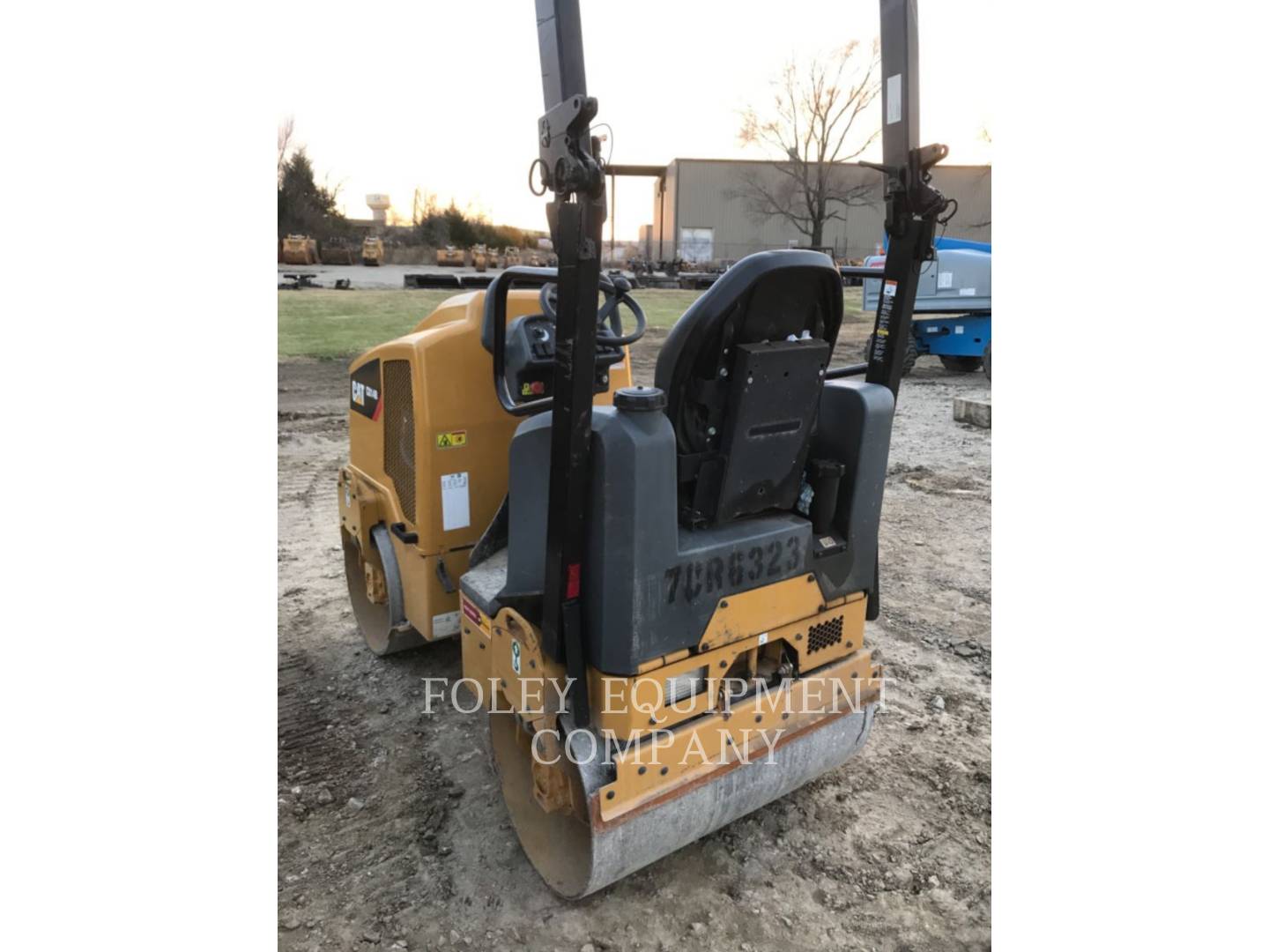 2017 Caterpillar CB14B Compactor