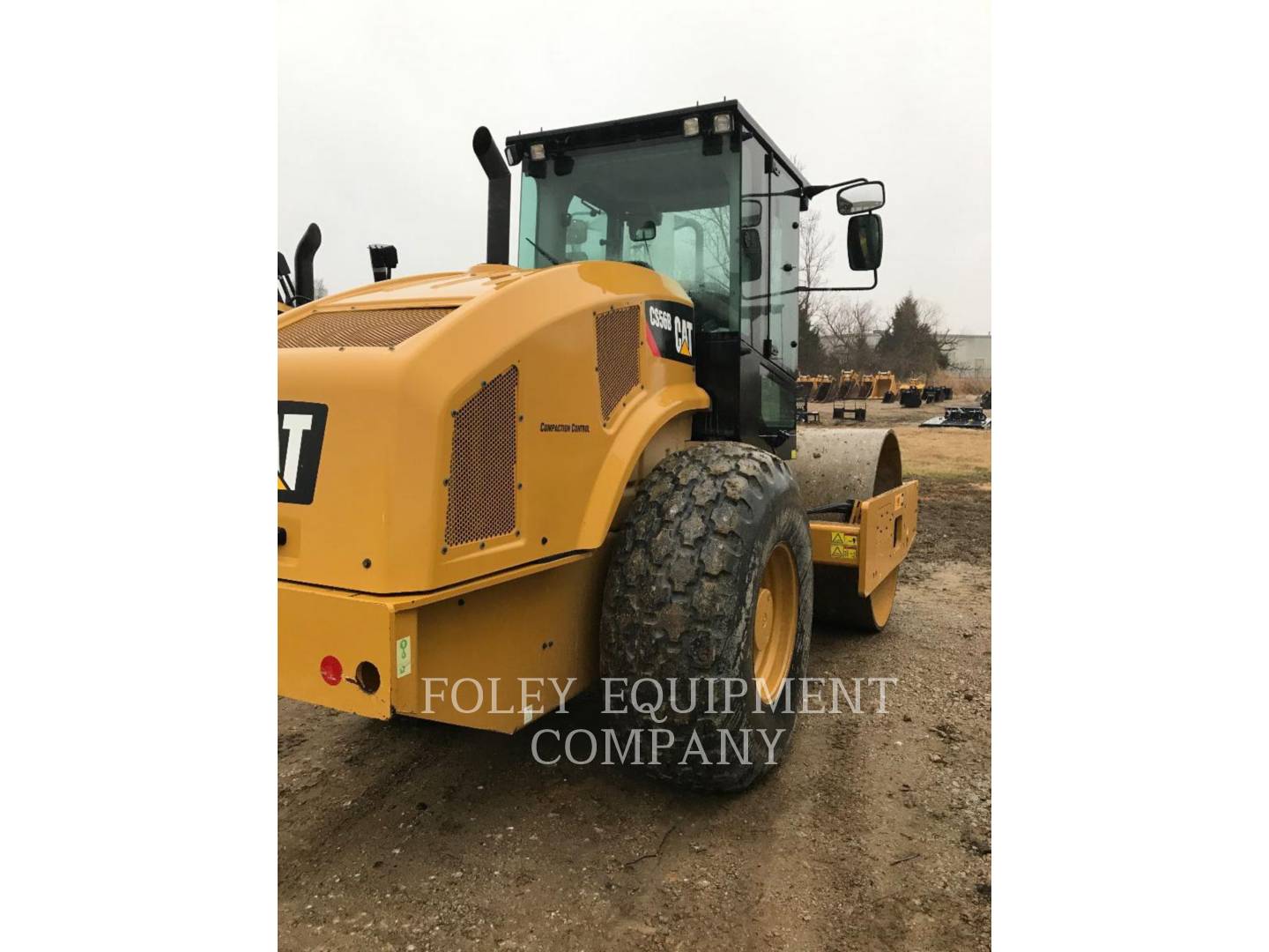 2016 Caterpillar CS56B Compactor