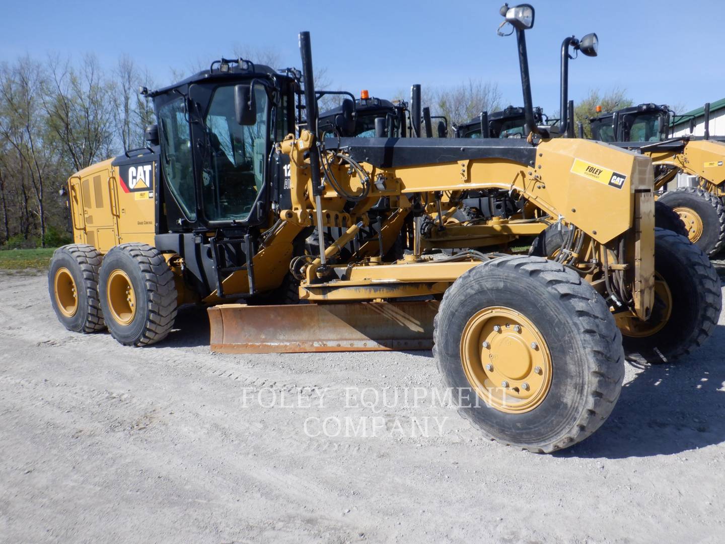 2017 Caterpillar 12M3AWX Grader - Road