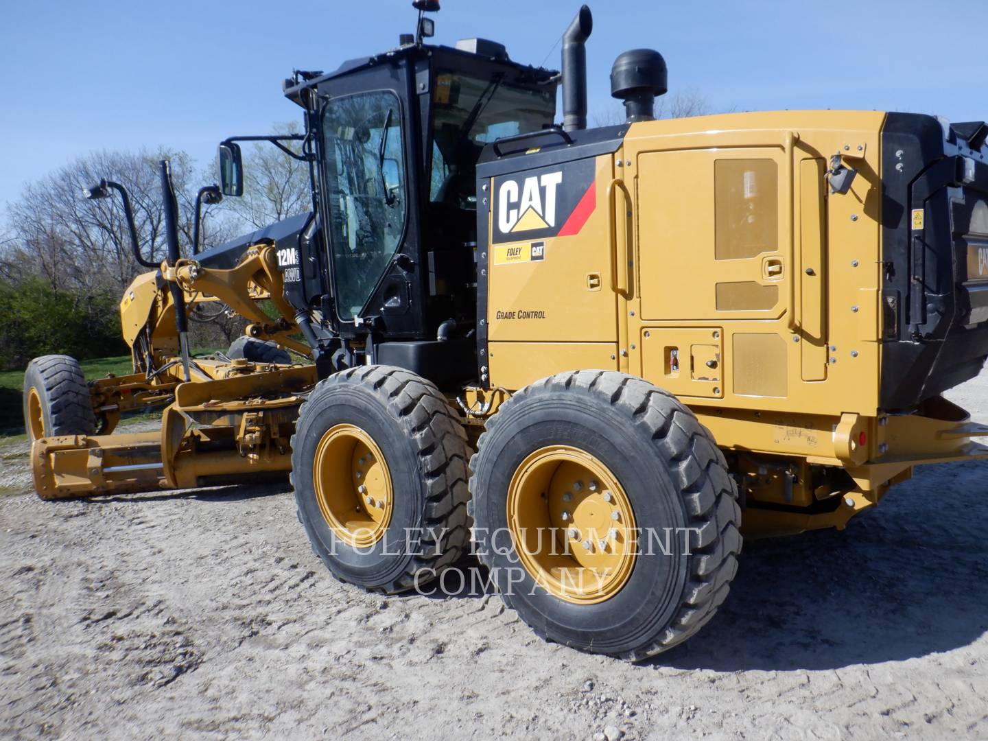 2017 Caterpillar 12M3AWX Grader - Road